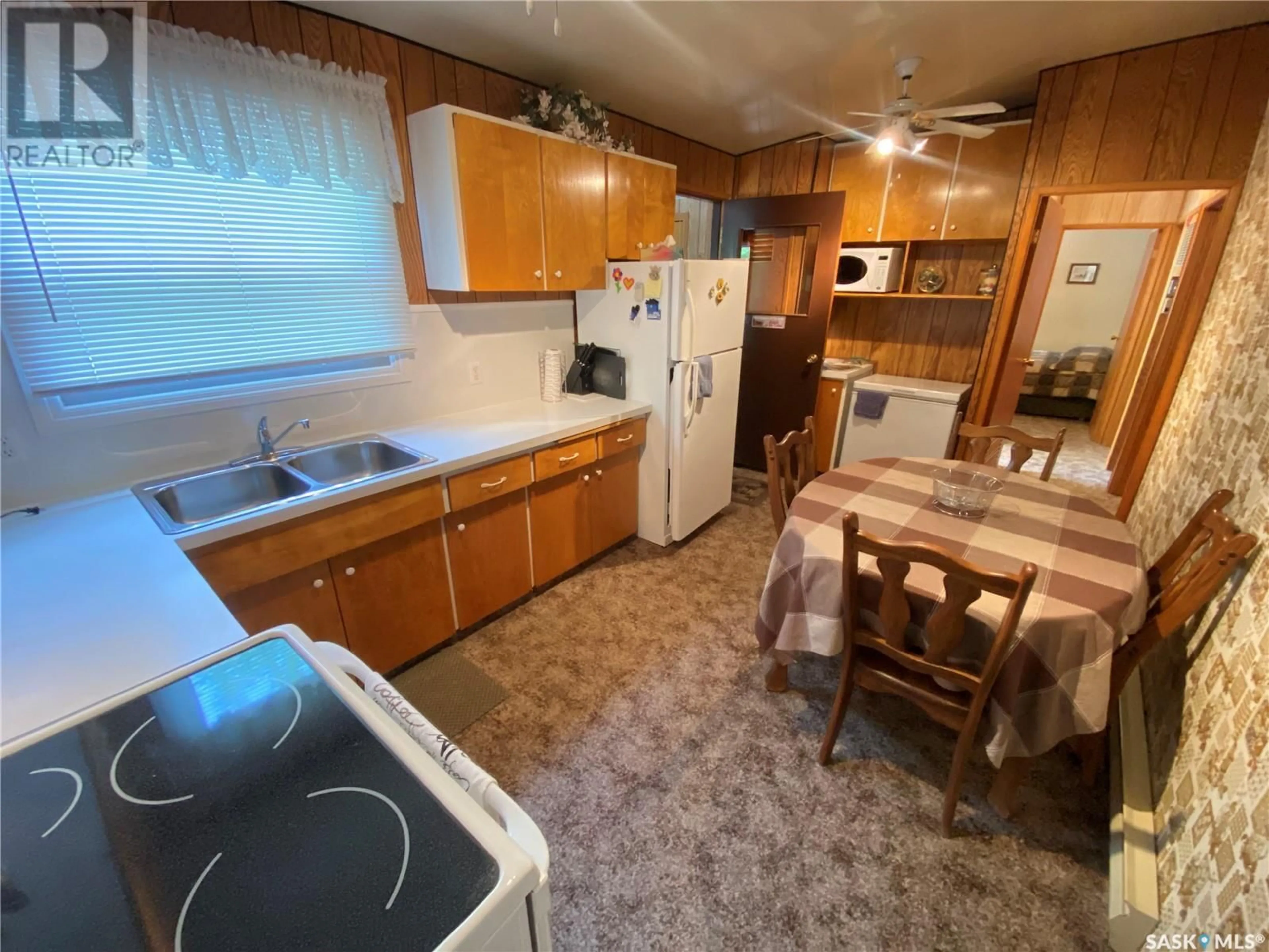 Standard kitchen, unknown for 105 DENNIS DRIVE, Good Spirit Acres Saskatchewan S0A0L1