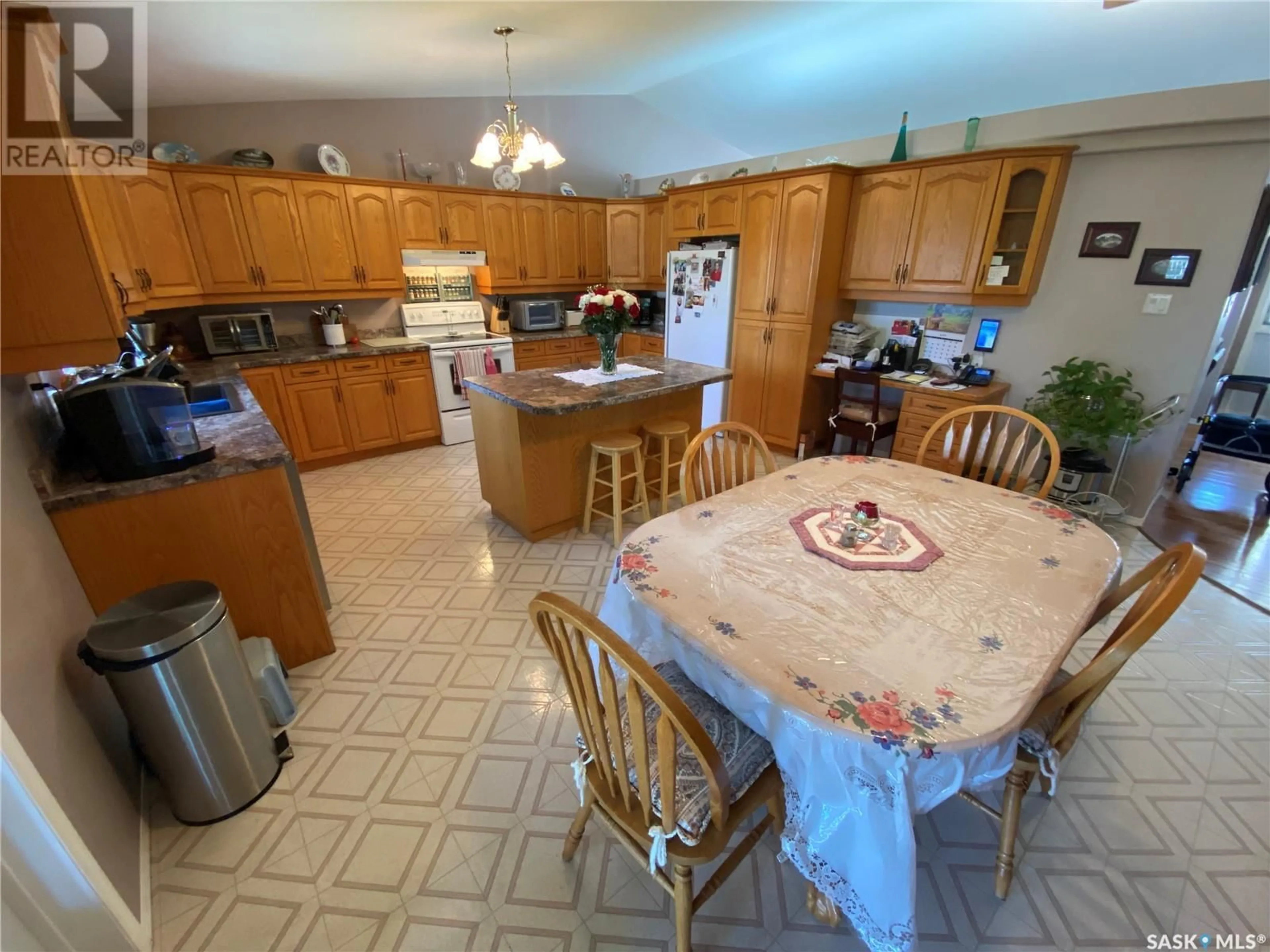 Unknown for 142 CALDWELL DRIVE, Yorkton Saskatchewan S3N4A5