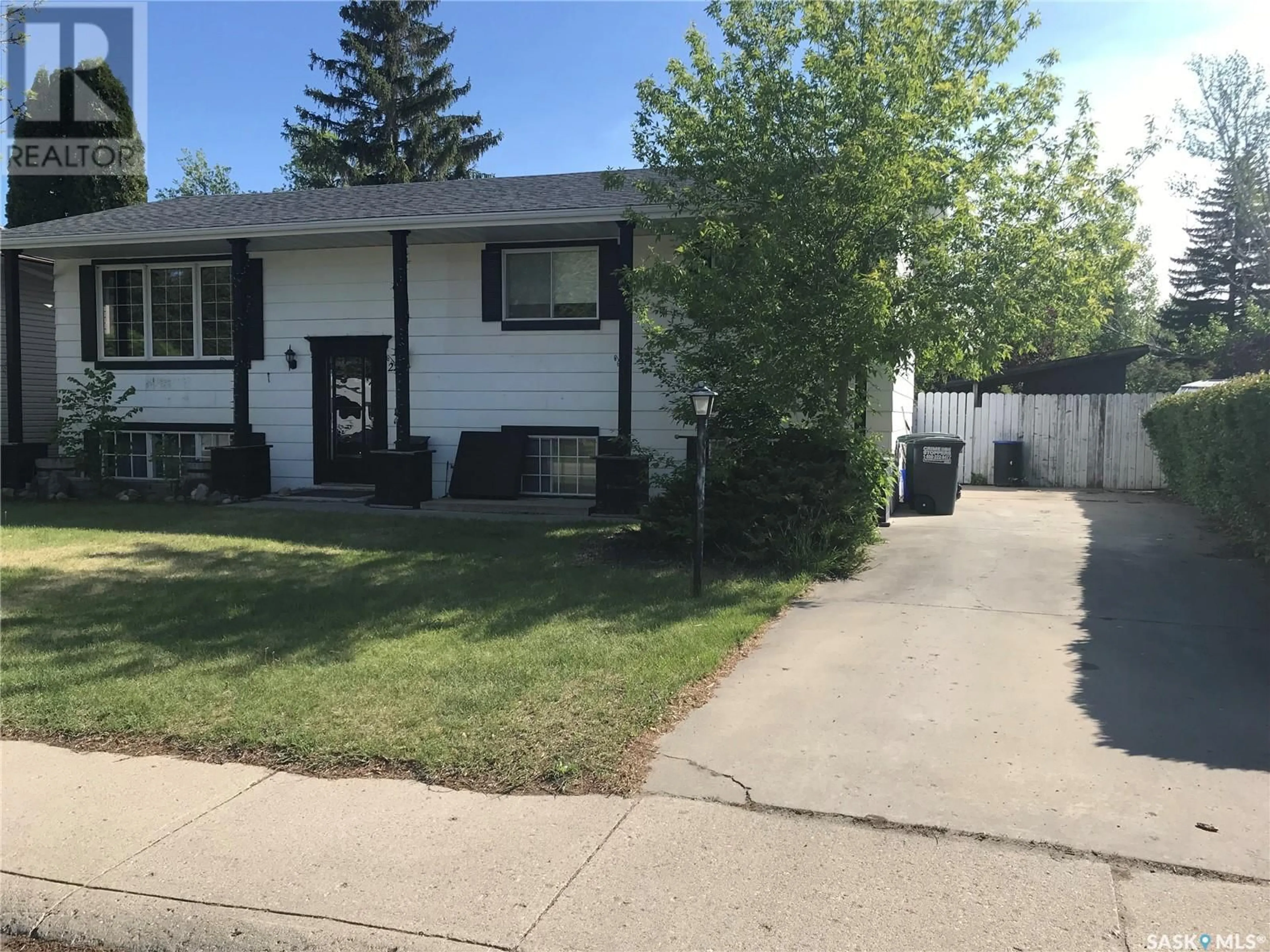Home with vinyl exterior material, street for 22 PEELING AVENUE, Saskatoon Saskatchewan S7M4K4
