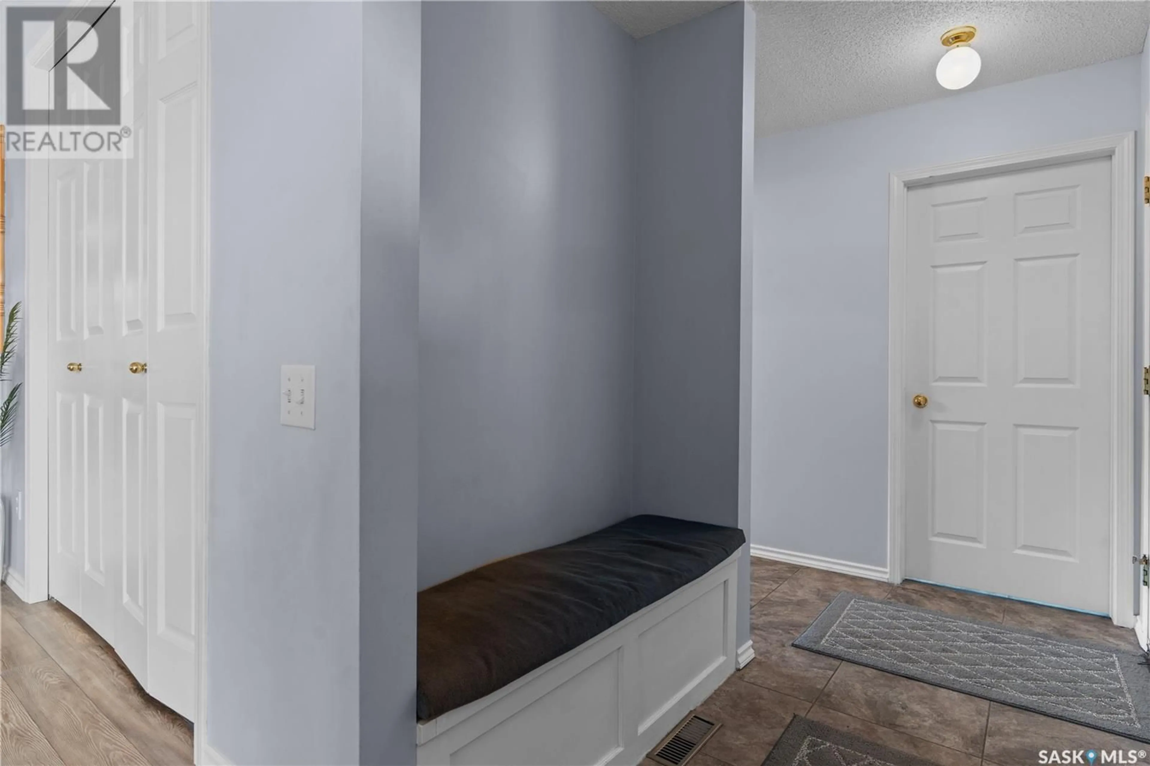 A pic of a room for 1211 WARNER BAY N, Regina Saskatchewan S4X4K3