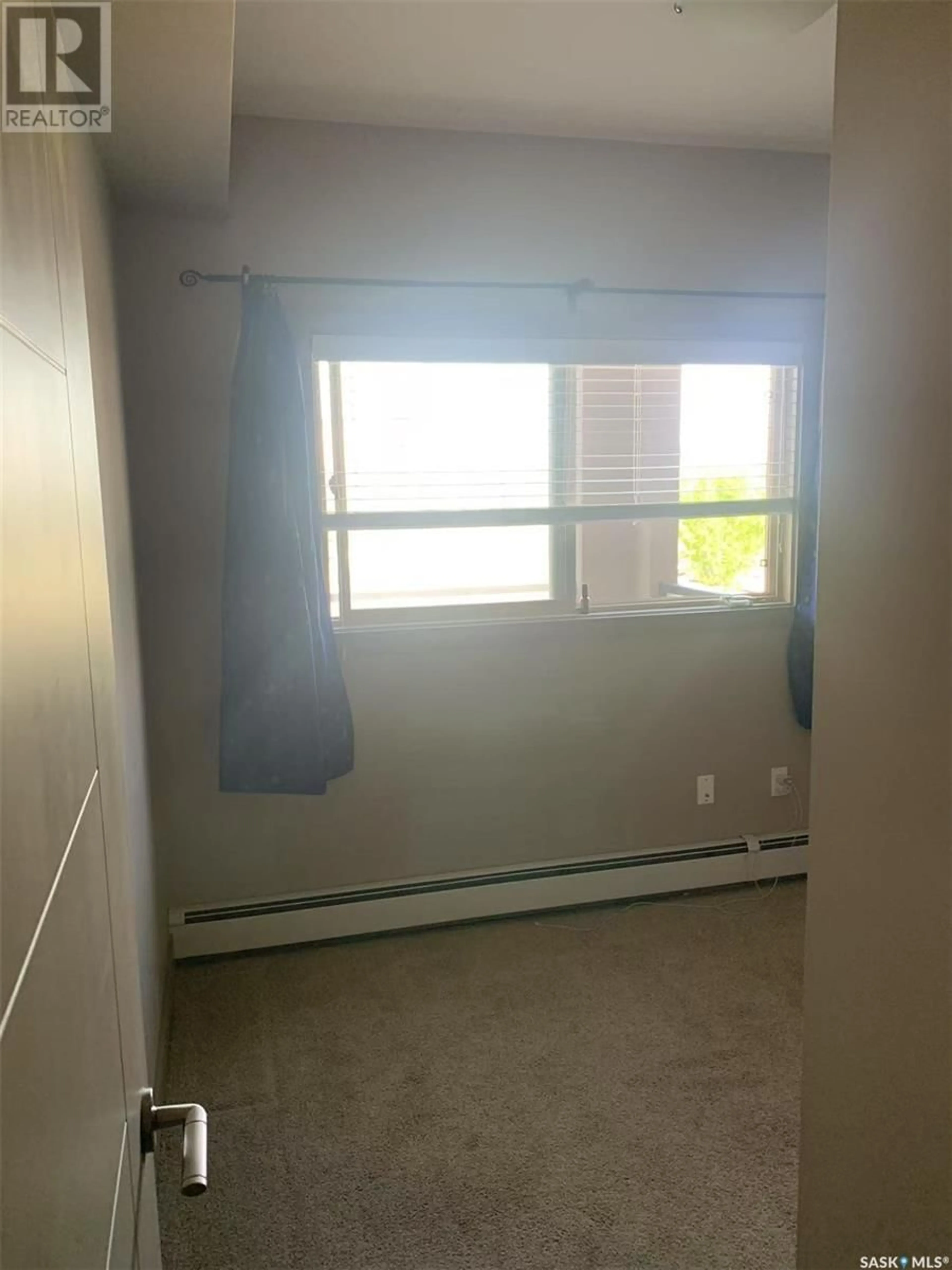 A pic of a room for 203 - 115 WILLOWGROVE CRESCENT, Saskatoon Saskatchewan S7W0N4
