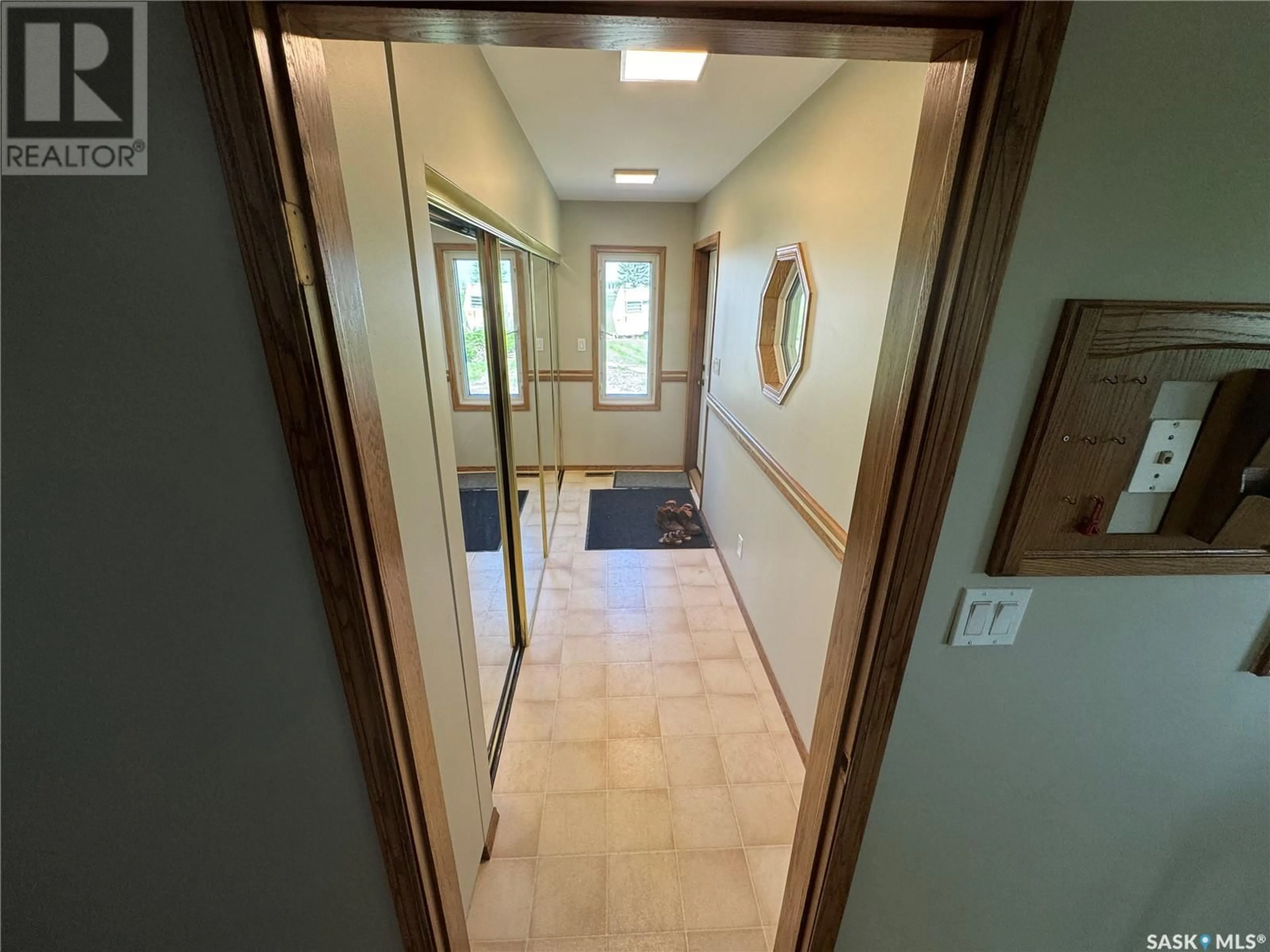 Indoor entryway for 317 3RD AVENUE, Nokomis Saskatchewan S0G3R0