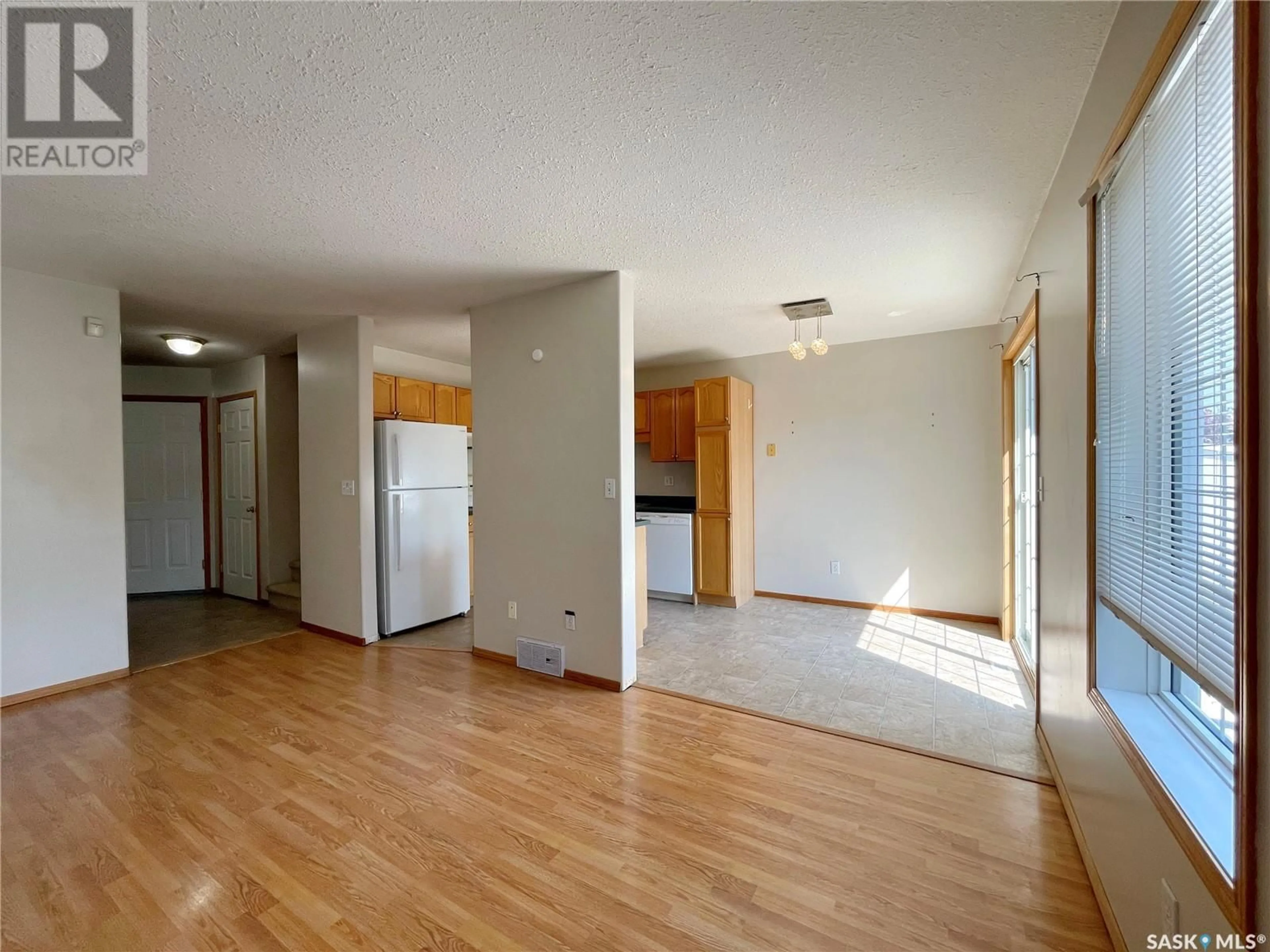 A pic of a room for 2 110 KEEVIL CRESCENT, Saskatoon Saskatchewan S7N4L9