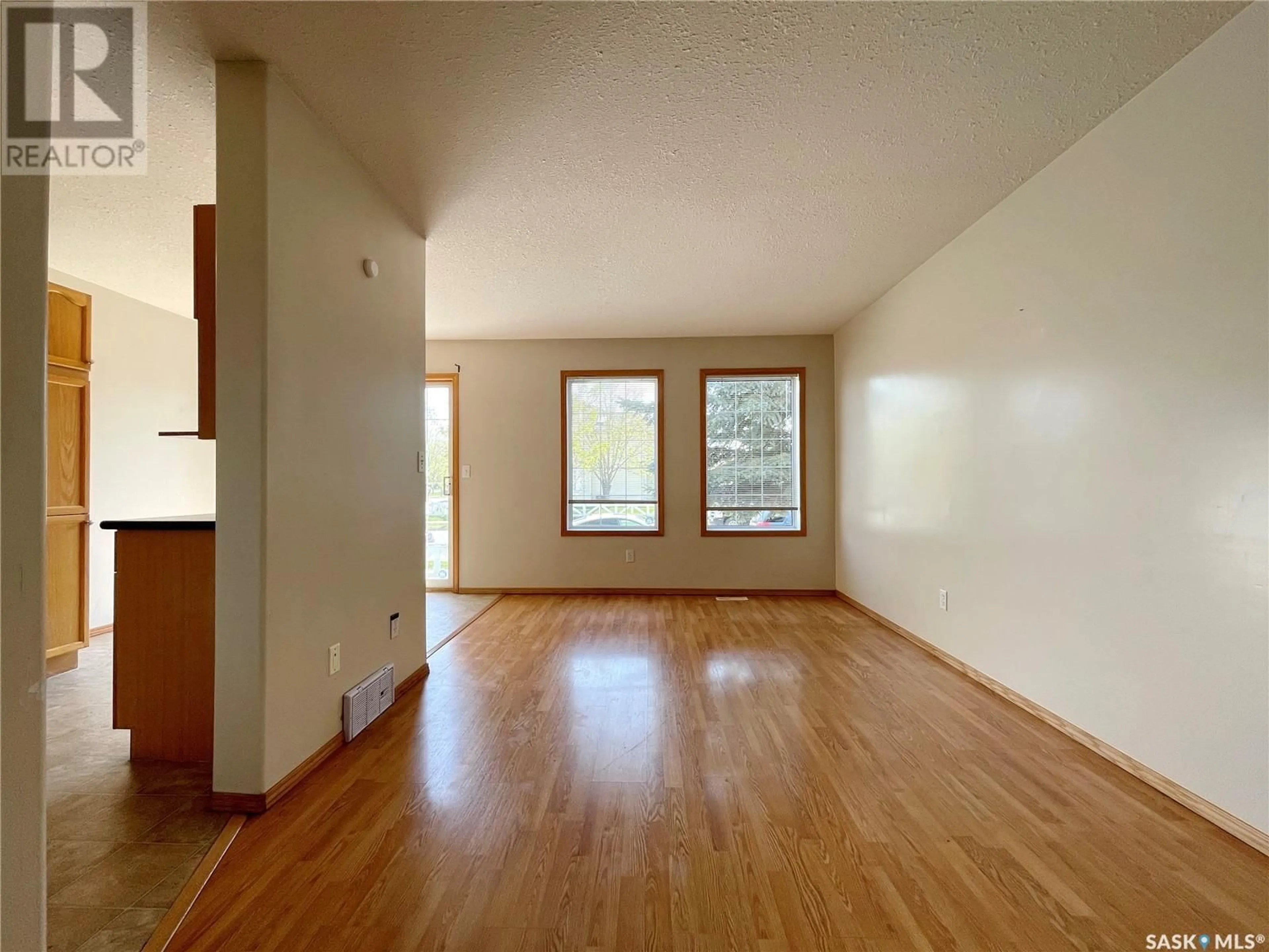 A pic of a room for 2 110 KEEVIL CRESCENT, Saskatoon Saskatchewan S7N4L9
