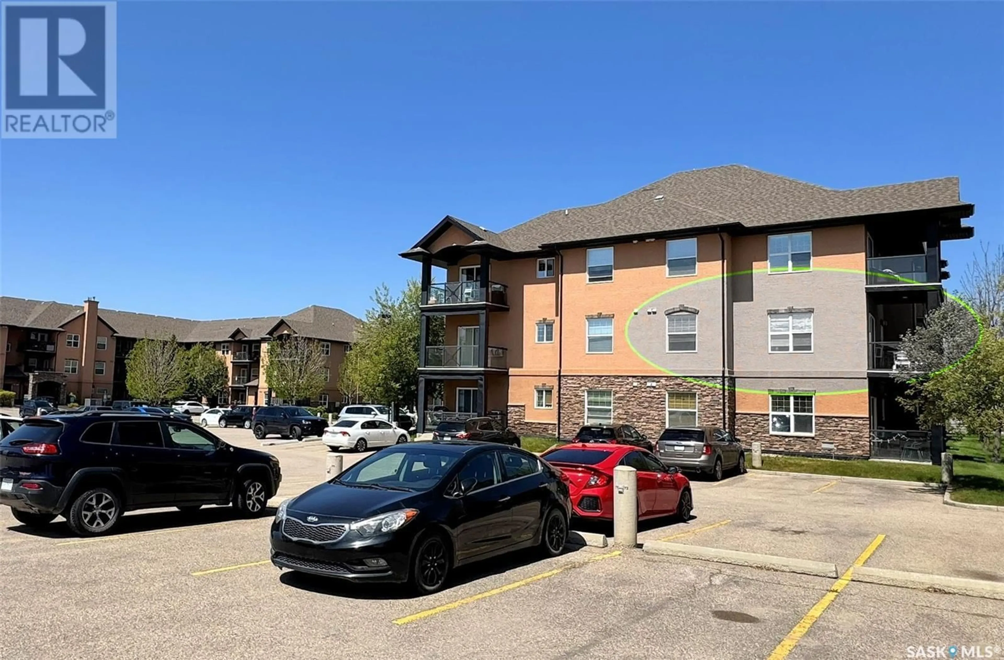 A pic from outside/outdoor area/front of a property/back of a property/a pic from drone, building for B212 - 103 WELLMAN CRESCENT, Saskatoon Saskatchewan S7T0C1