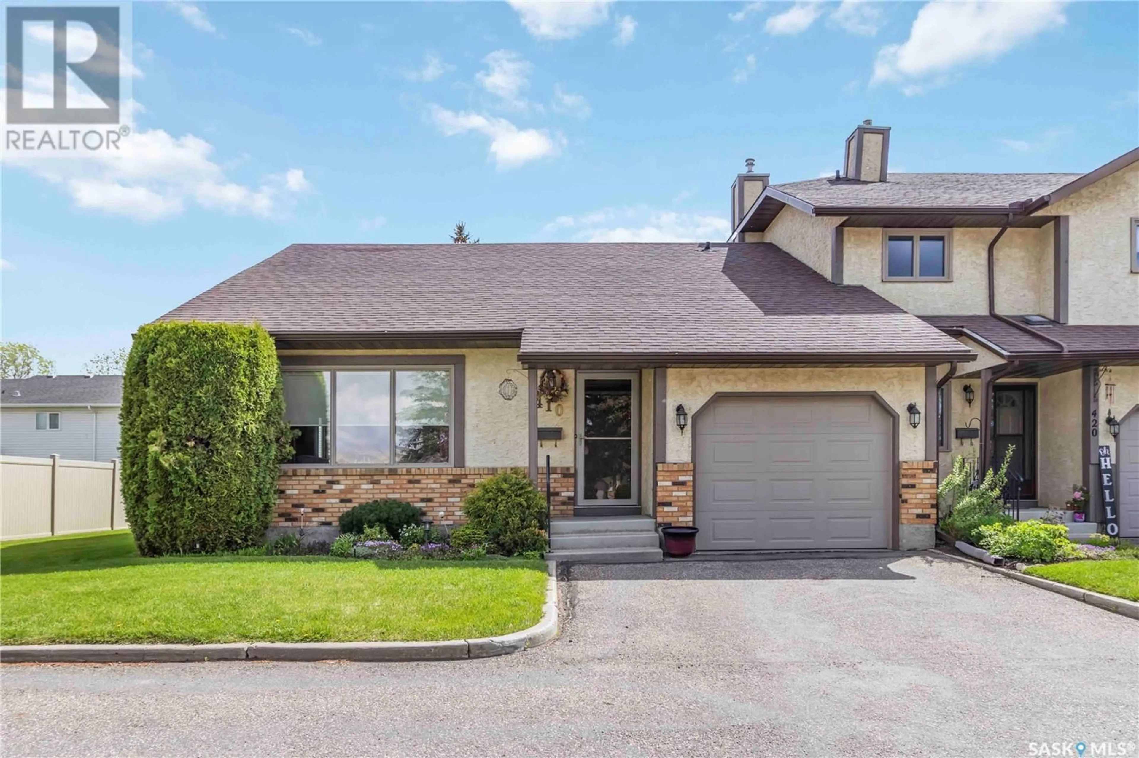 Home with vinyl exterior material, street for 2510 - 410 KENDERDINE ROAD, Saskatoon Saskatchewan S7N4G5