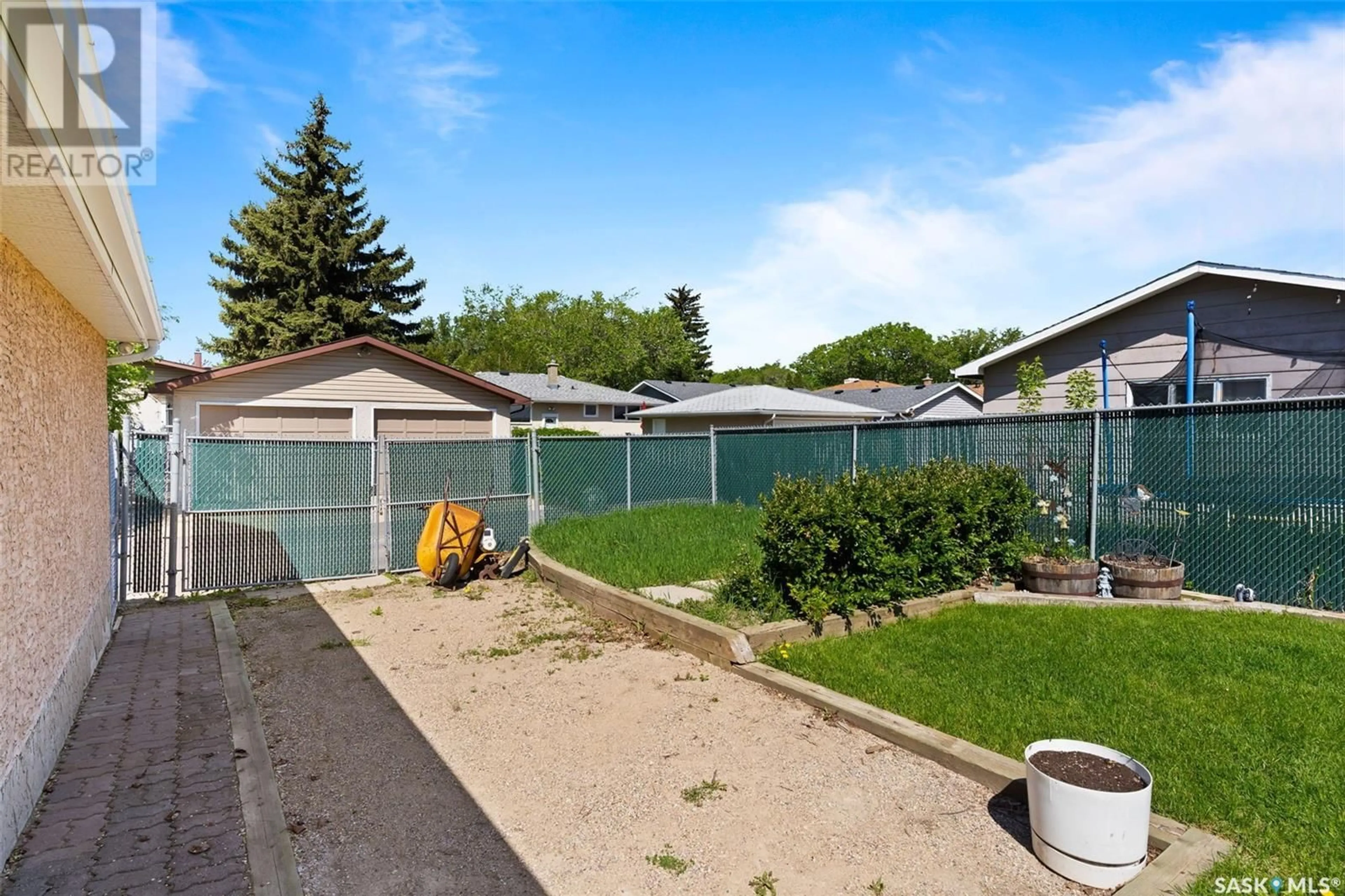 Unknown for 86 KENNEDY CRESCENT, Regina Saskatchewan S4R6G4