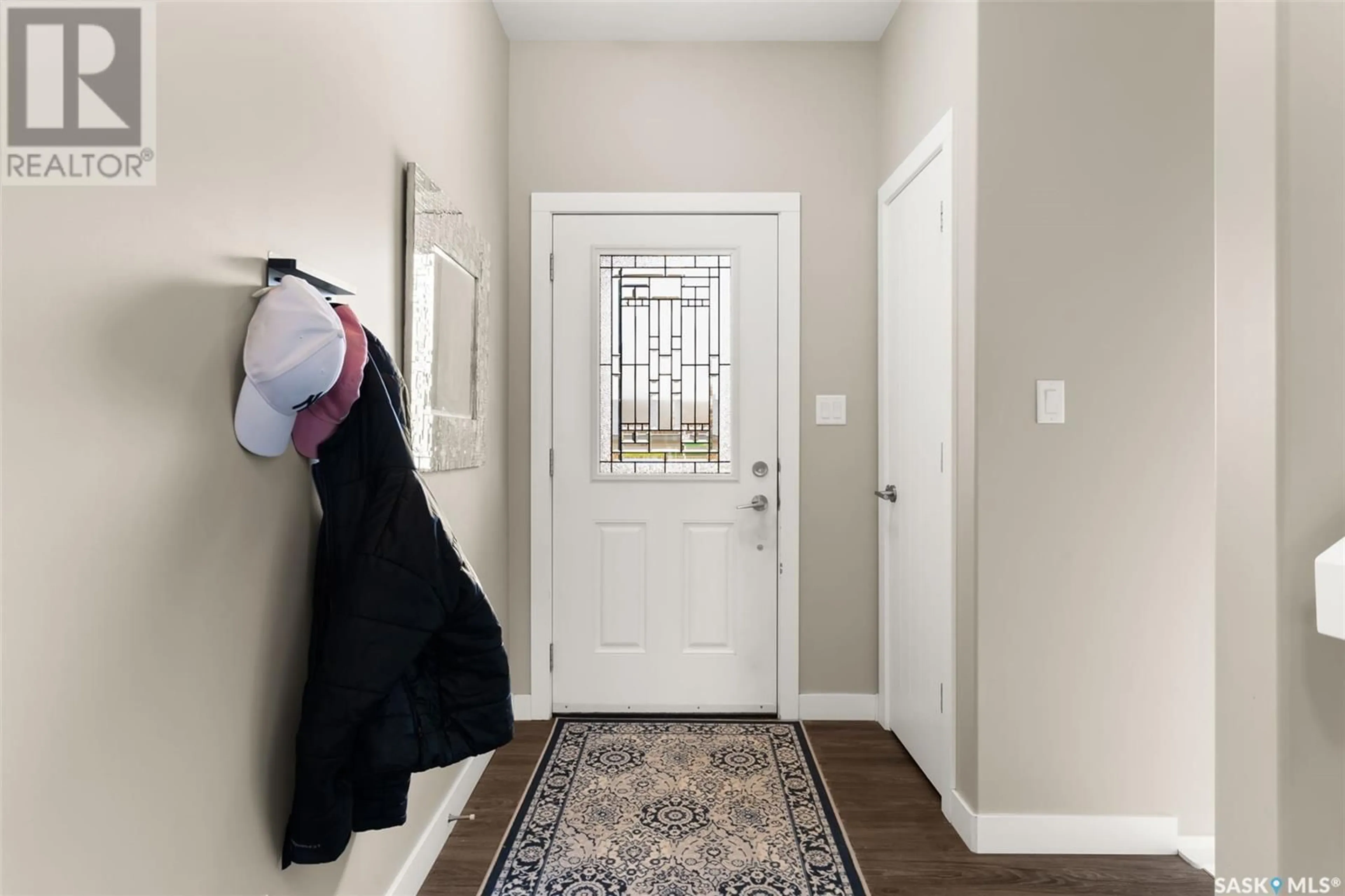Indoor entryway for 4325 WAKELING STREET, Regina Saskatchewan S4W0L7