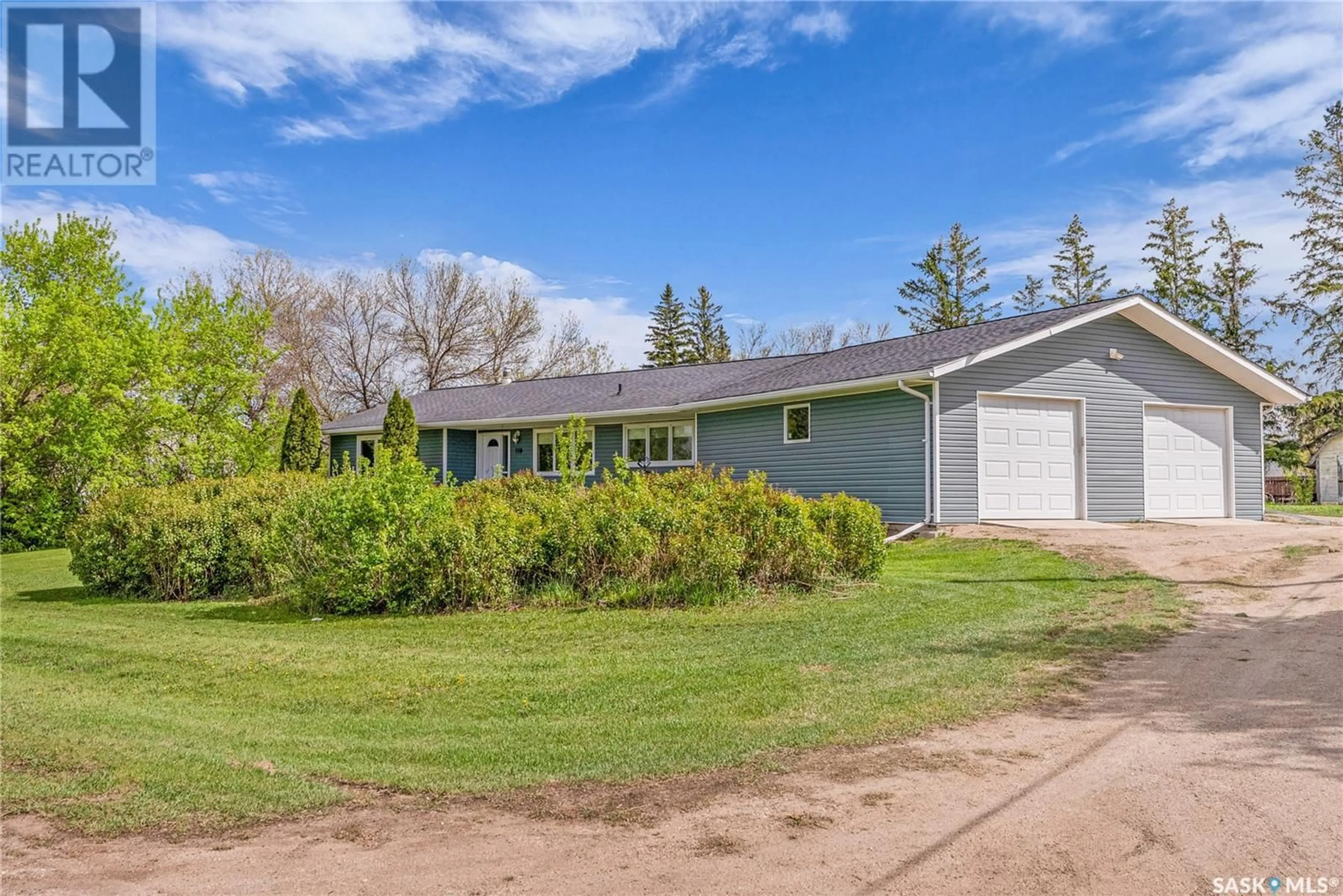 A pic from outside/outdoor area/front of a property/back of a property/a pic from drone, street for 110 ELGIN STREET, Viscount Saskatchewan S0K4M0