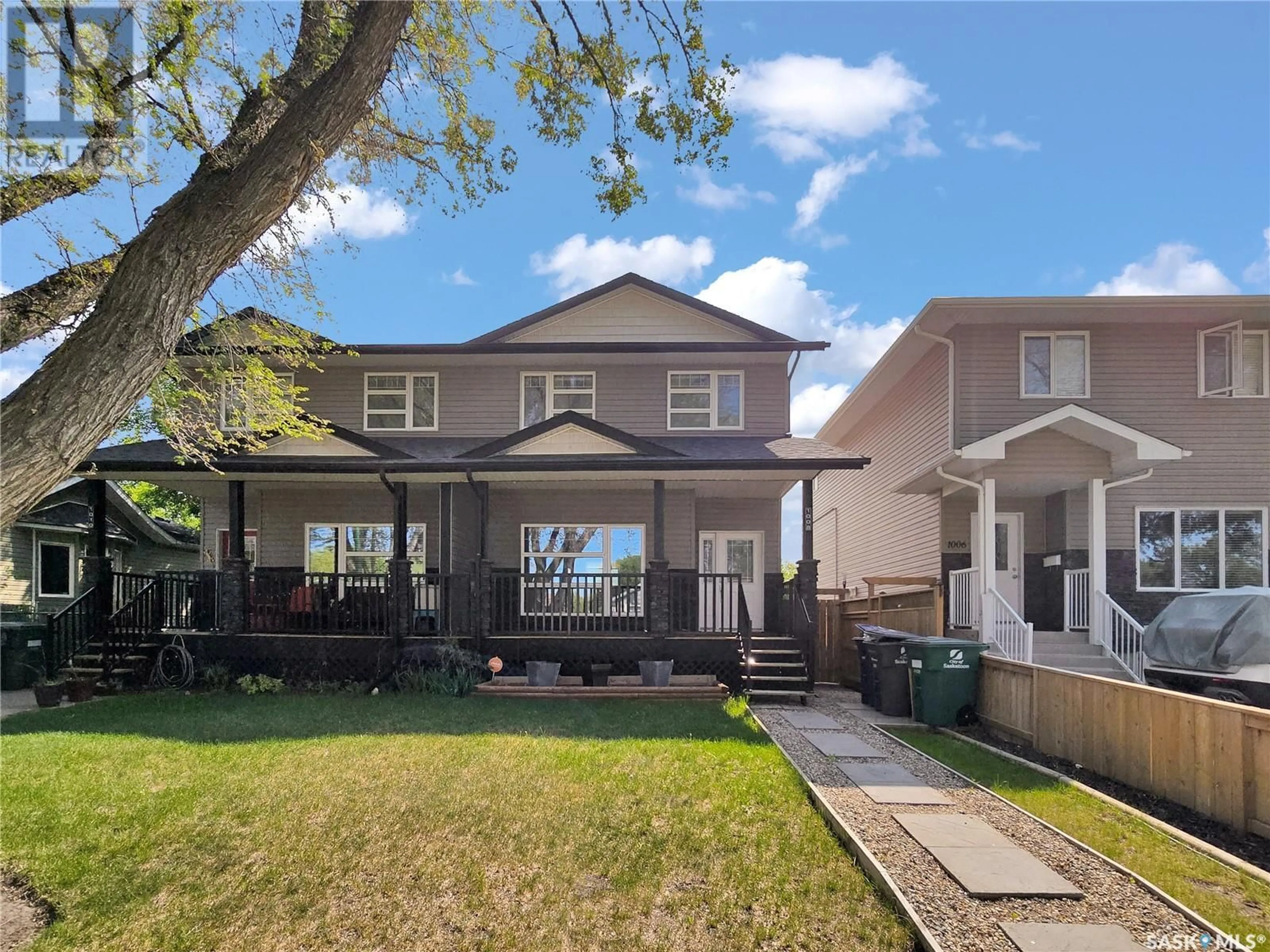 A pic from outside/outdoor area/front of a property/back of a property/a pic from drone, street for 1008 K AVENUE, Saskatoon Saskatchewan S7L2N6