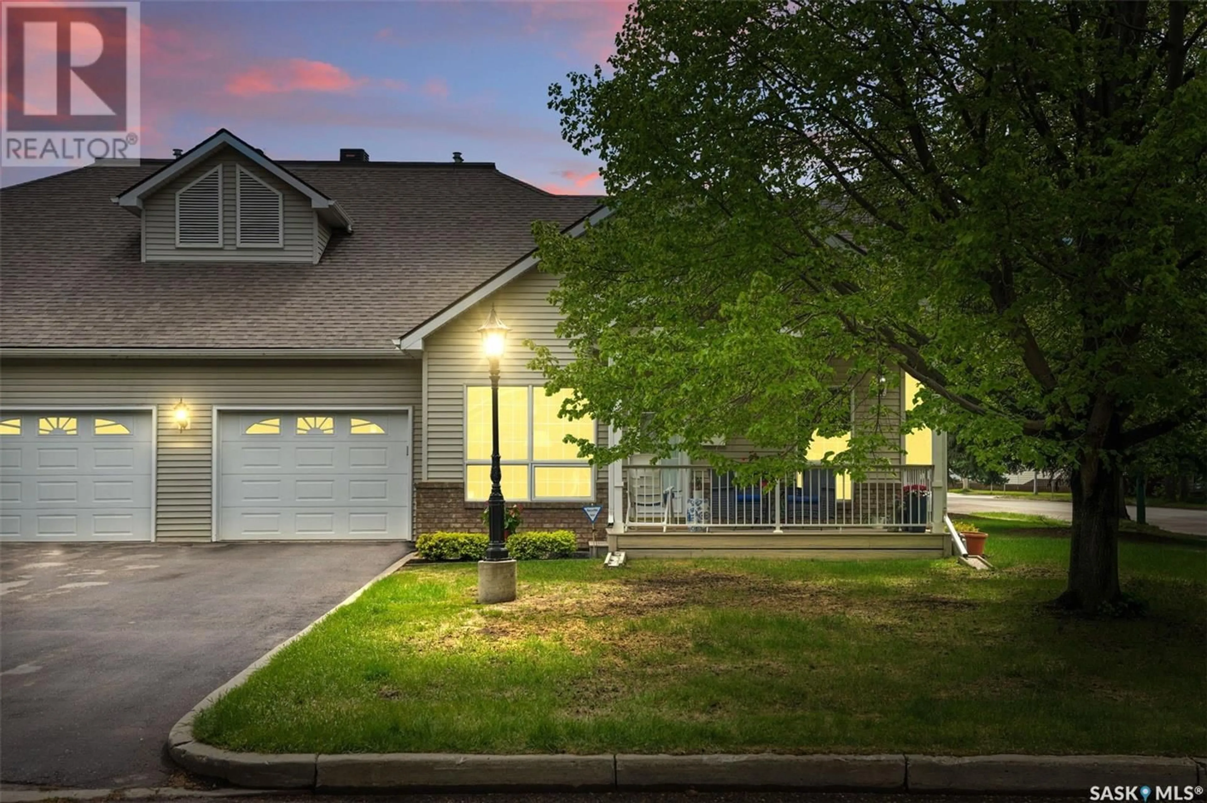 Home with vinyl exterior material, street for #8 - 102 ELM STREET, Saskatoon Saskatchewan S7J5L1