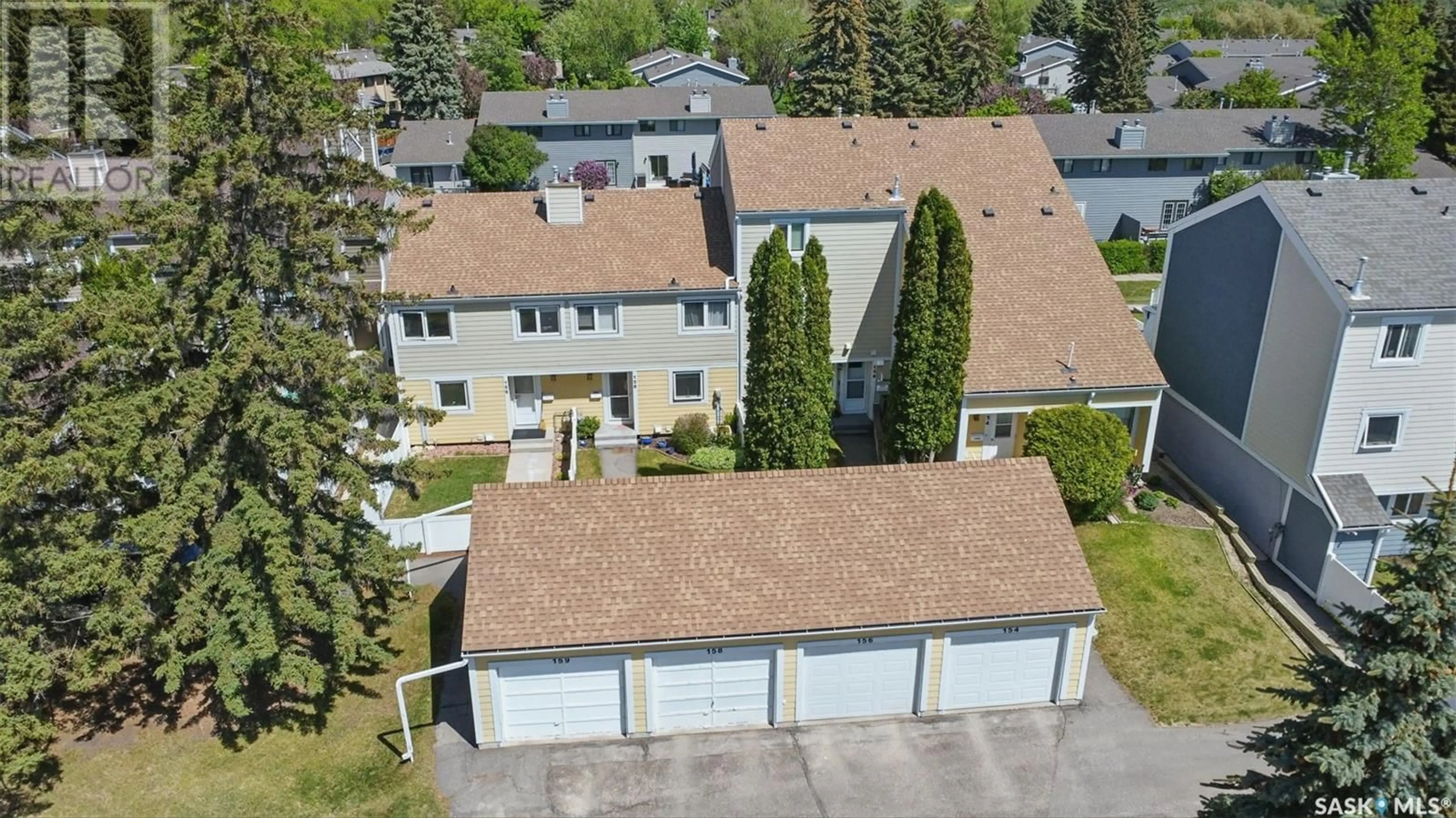 A pic from outside/outdoor area/front of a property/back of a property/a pic from drone, street for 156 227 SAGUENAY DRIVE, Saskatoon Saskatchewan S7K6G4
