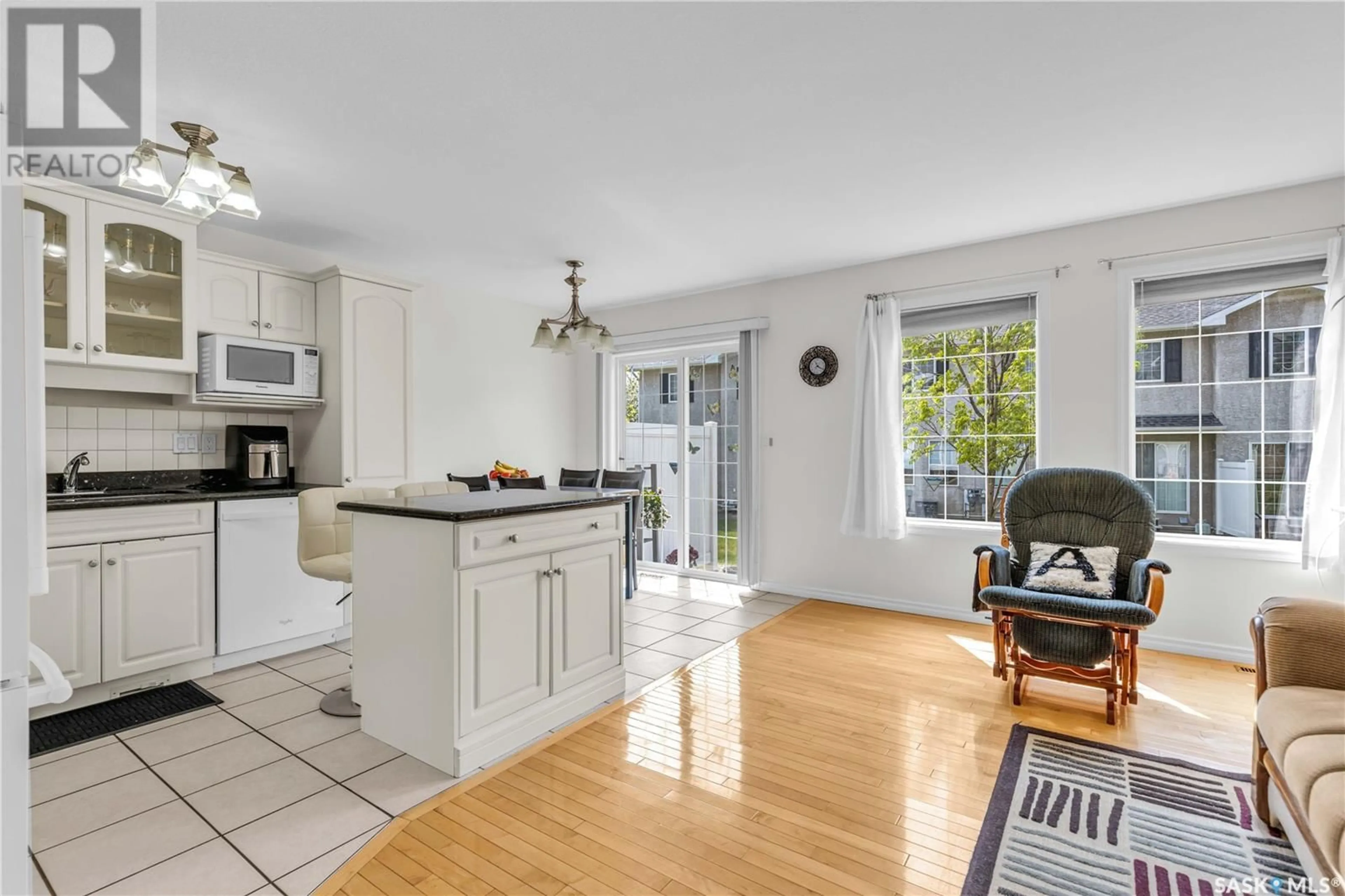 Open concept kitchen, unknown for 6 103 BANYAN CRESCENT, Saskatoon Saskatchewan S7V1G2