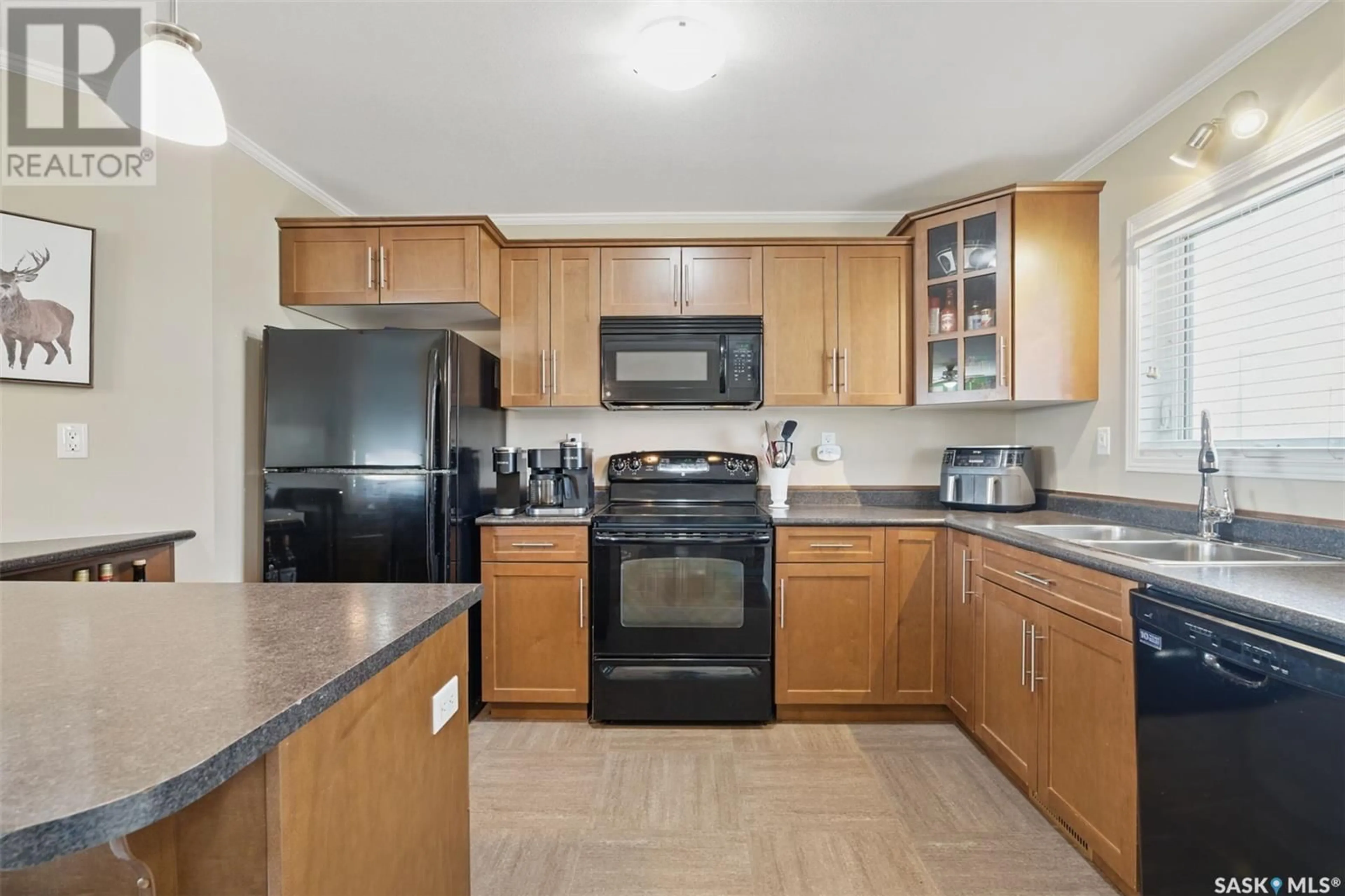 Standard kitchen, unknown for 115 - 302 DALGLEISH LINK, Saskatoon Saskatchewan S7W0N5
