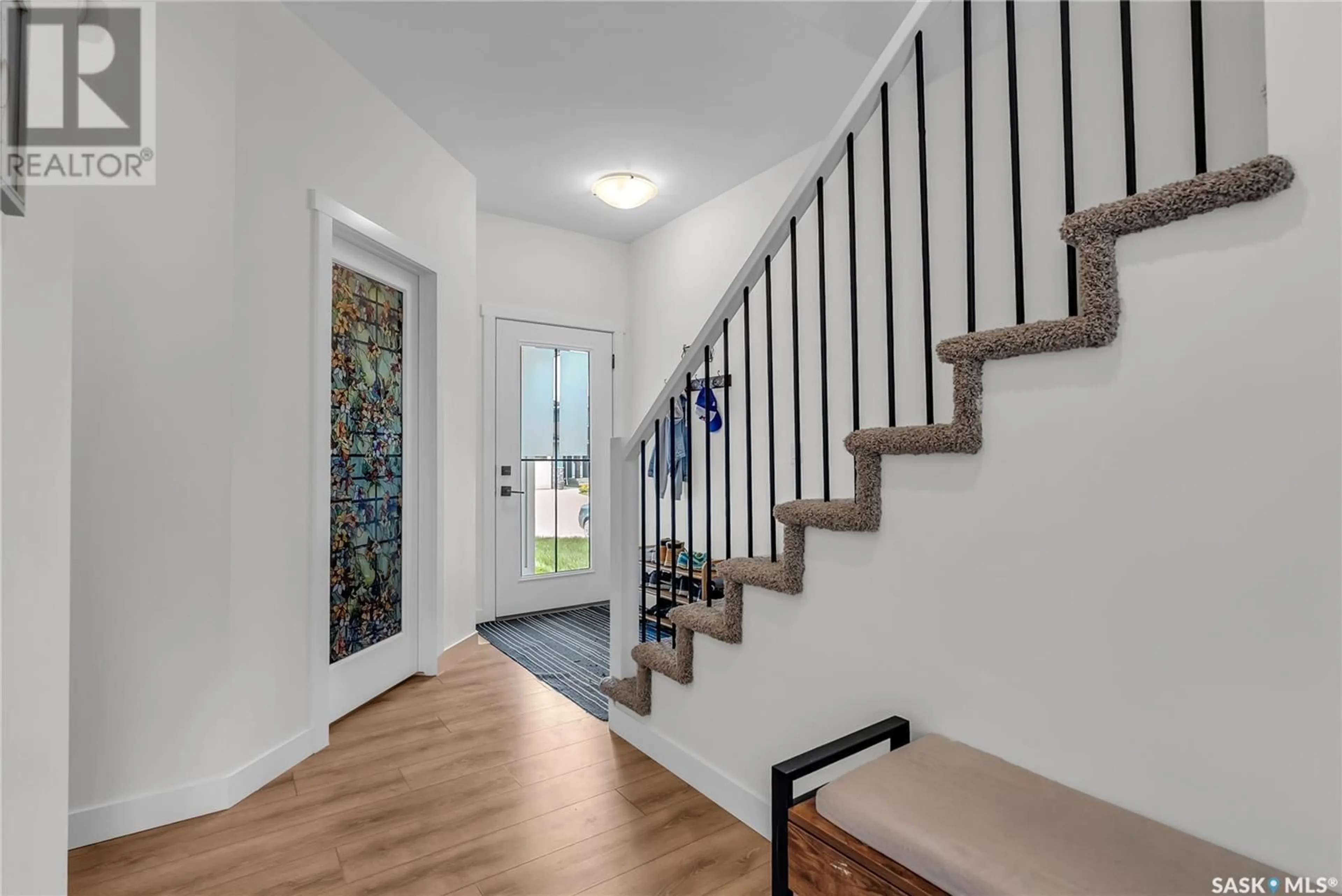 Indoor entryway for 130 DORAN WAY, Saskatoon Saskatchewan S7V0Z7