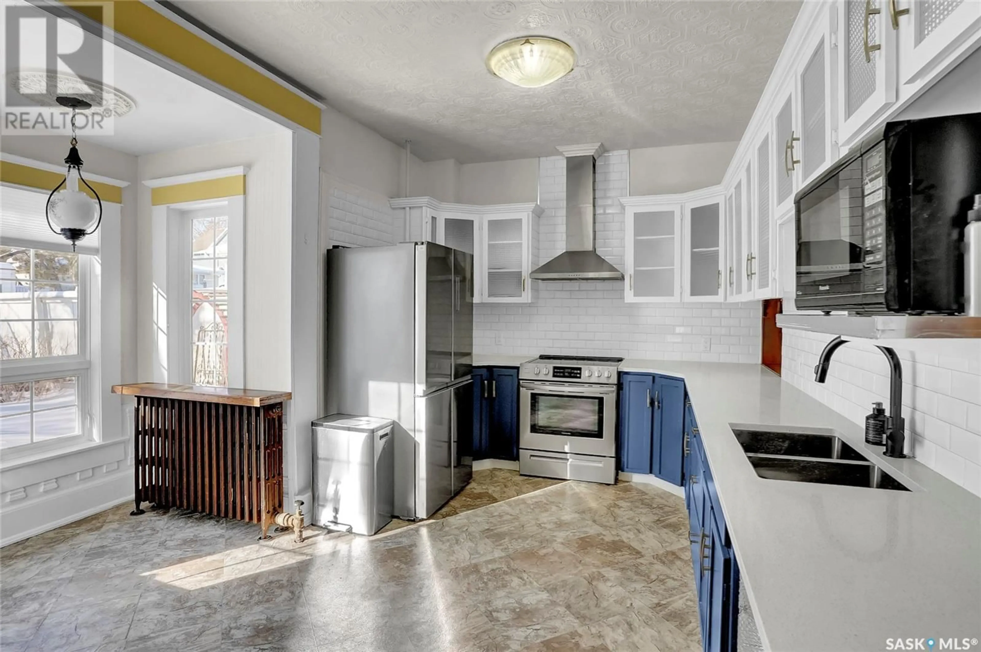Standard kitchen, unknown for 1022 CLIFTON AVENUE, Moose Jaw Saskatchewan S6H3L2
