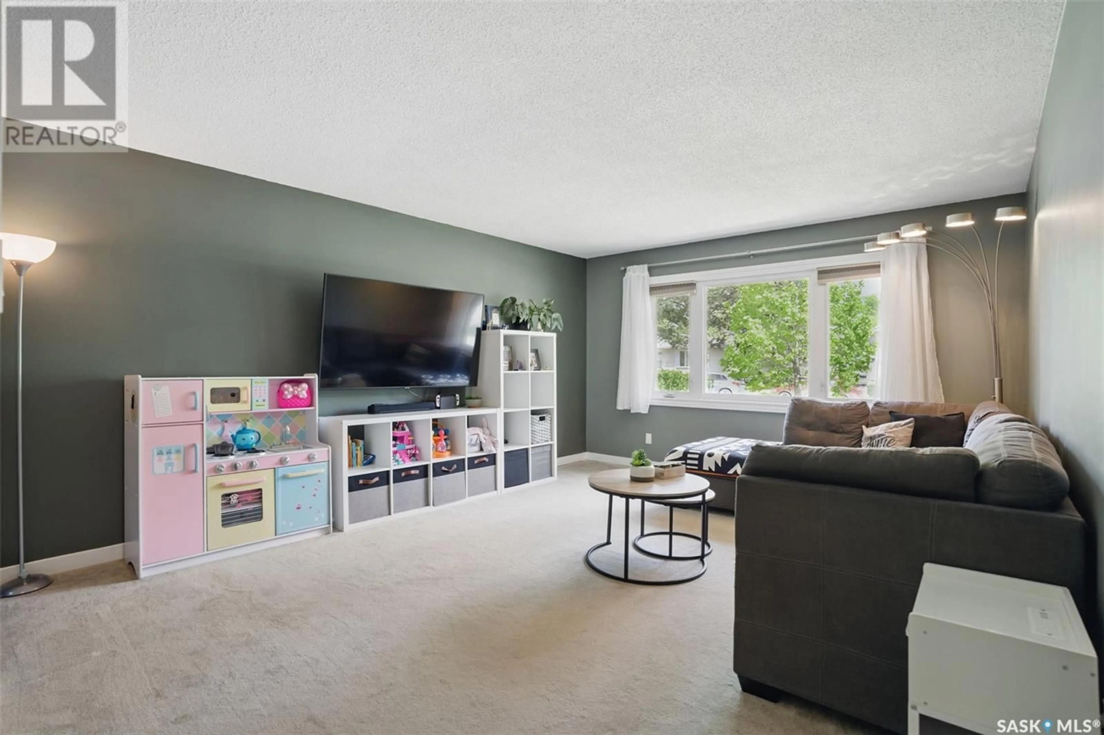 Living room with furniture, unknown for 80 SPARLING CRESCENT, Saskatoon Saskatchewan S7H3M2