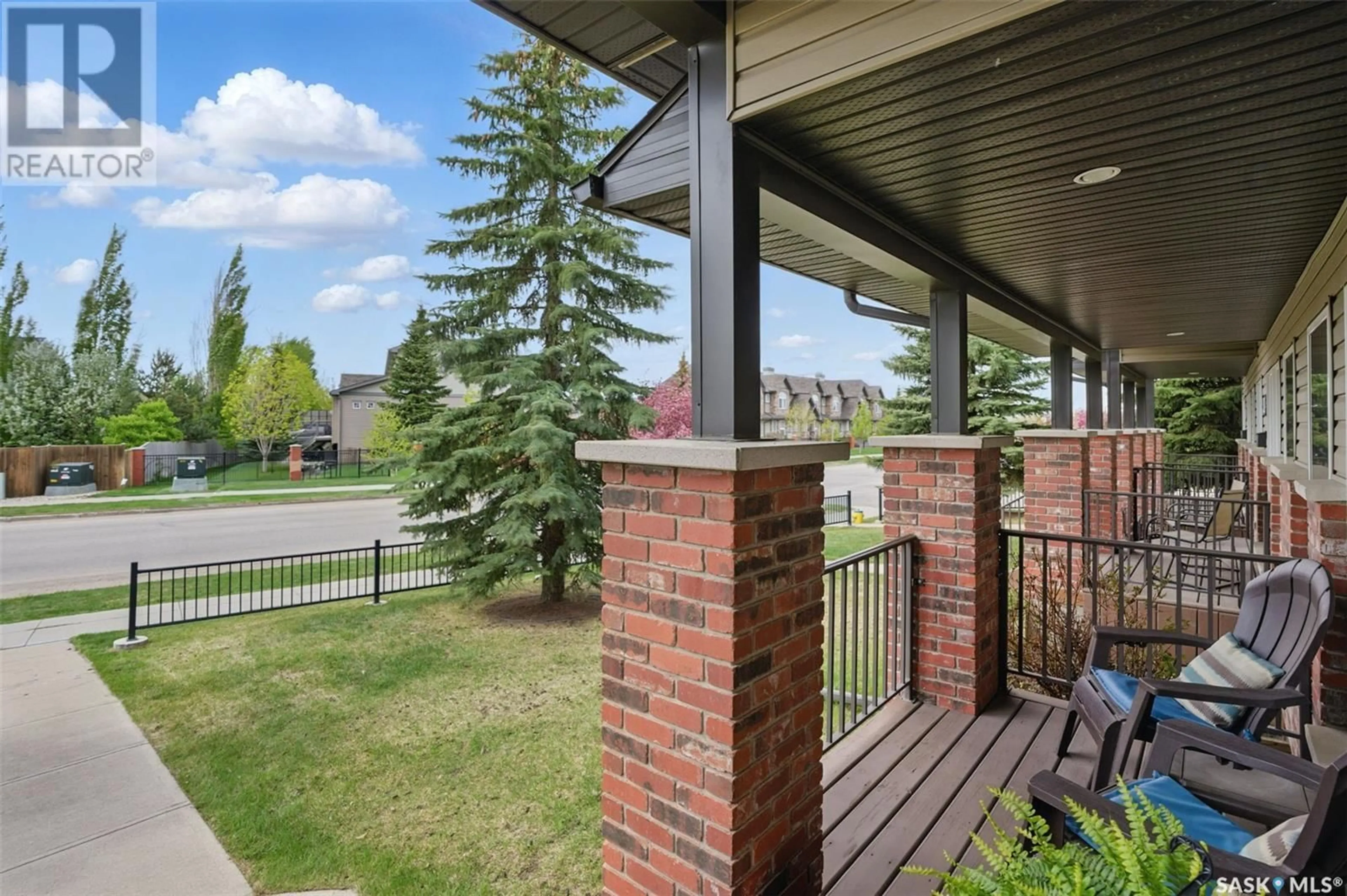 Patio, unknown for 201 STENSRUD ROAD, Saskatoon Saskatchewan S7W0E3