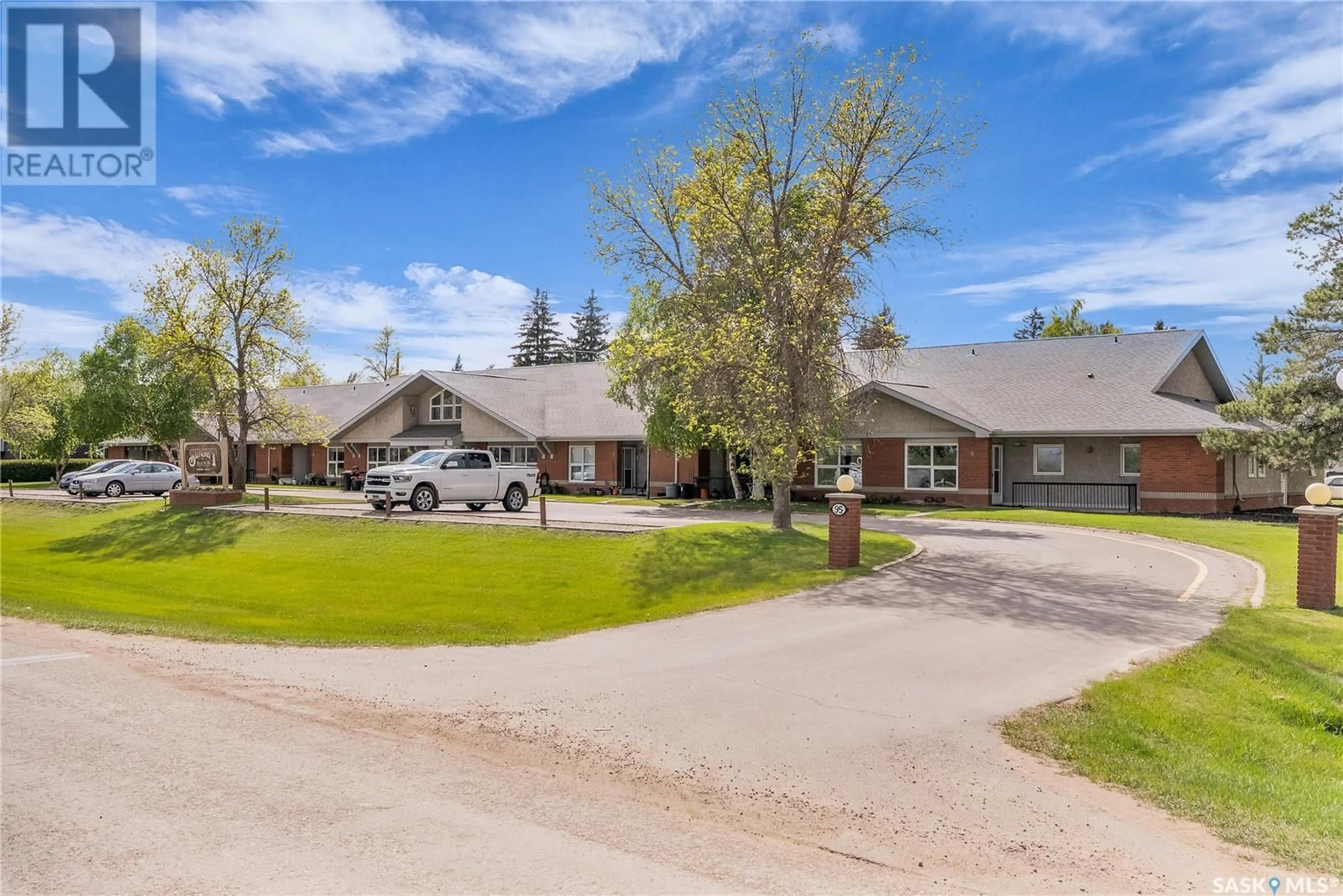A pic from outside/outdoor area/front of a property/back of a property/a pic from drone, street for 11 95 MAIN STREET, Hague Saskatchewan S0K1X0