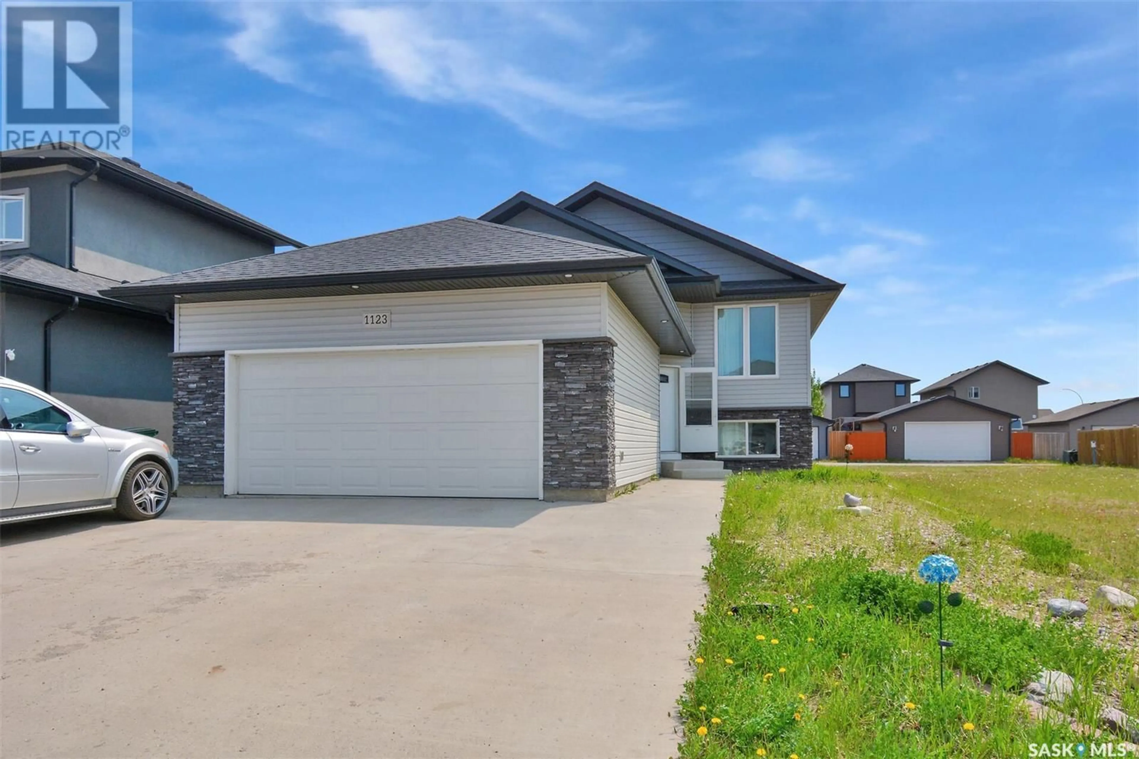 Unknown for 1123 WERSCHNER CRESCENT, Saskatoon Saskatchewan S7V0A7