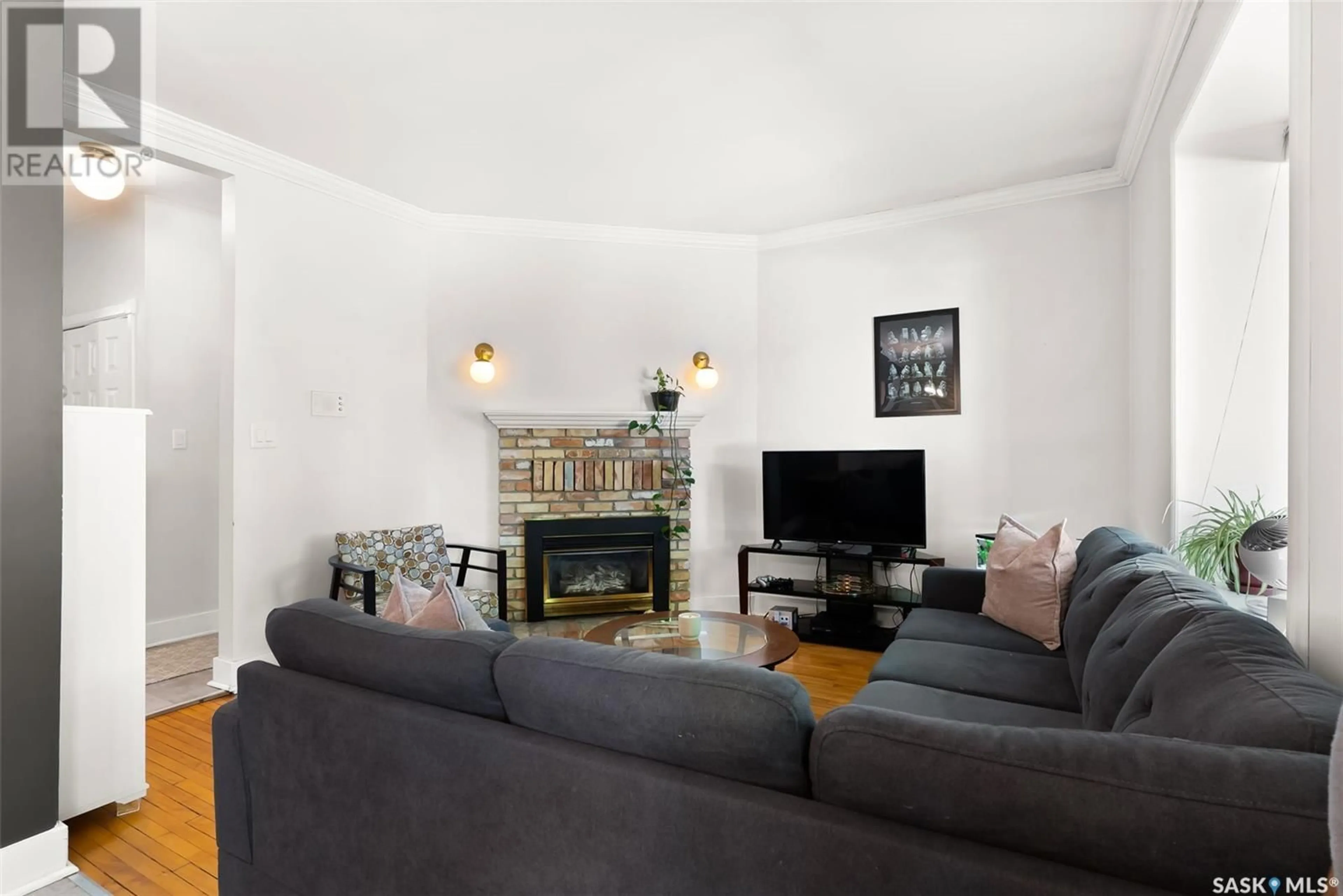 Living room with furniture, unknown for 102 - 2925 14TH AVENUE, Regina Saskatchewan S4T1R6