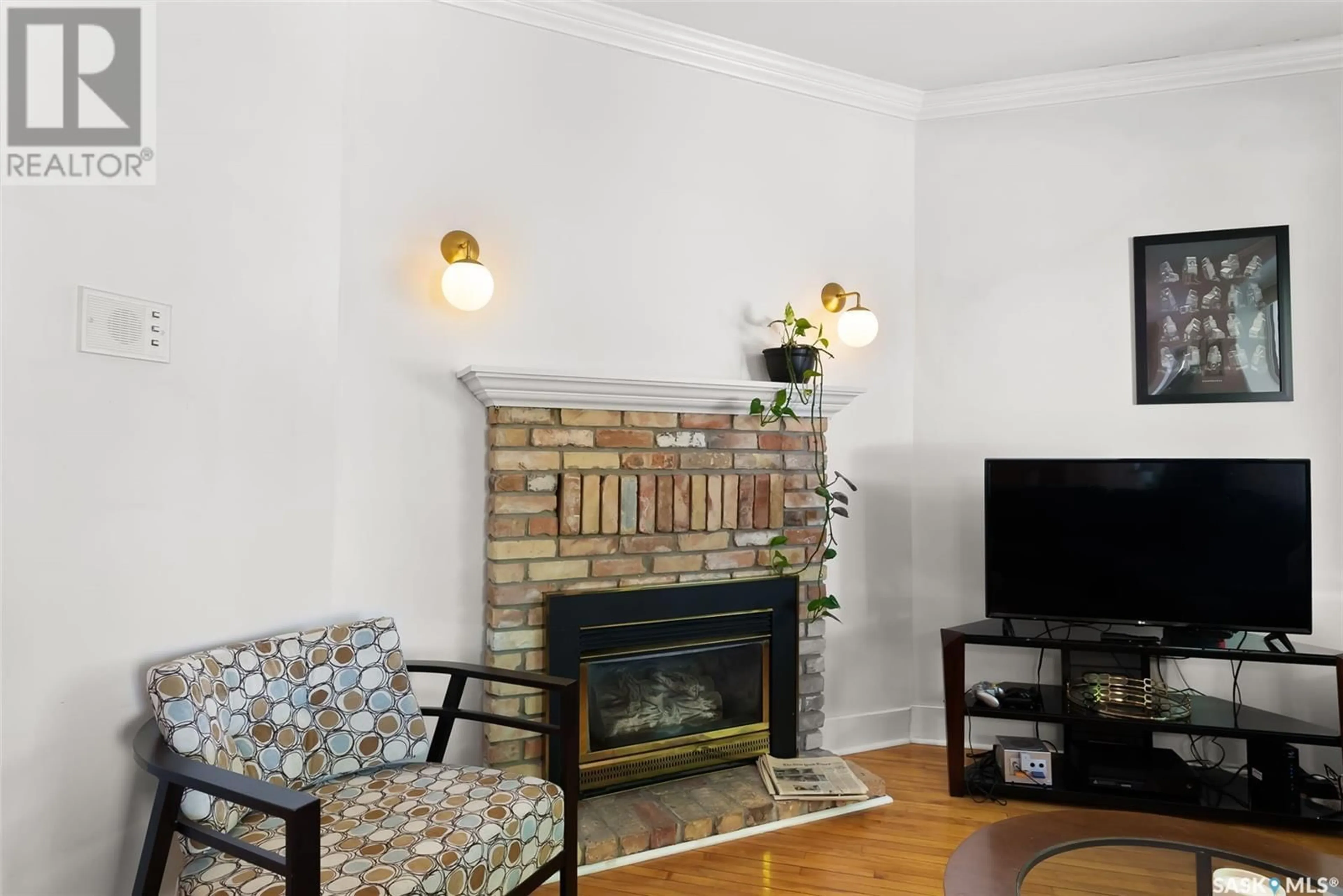 Living room with furniture, unknown for 102 - 2925 14TH AVENUE, Regina Saskatchewan S4T1R6