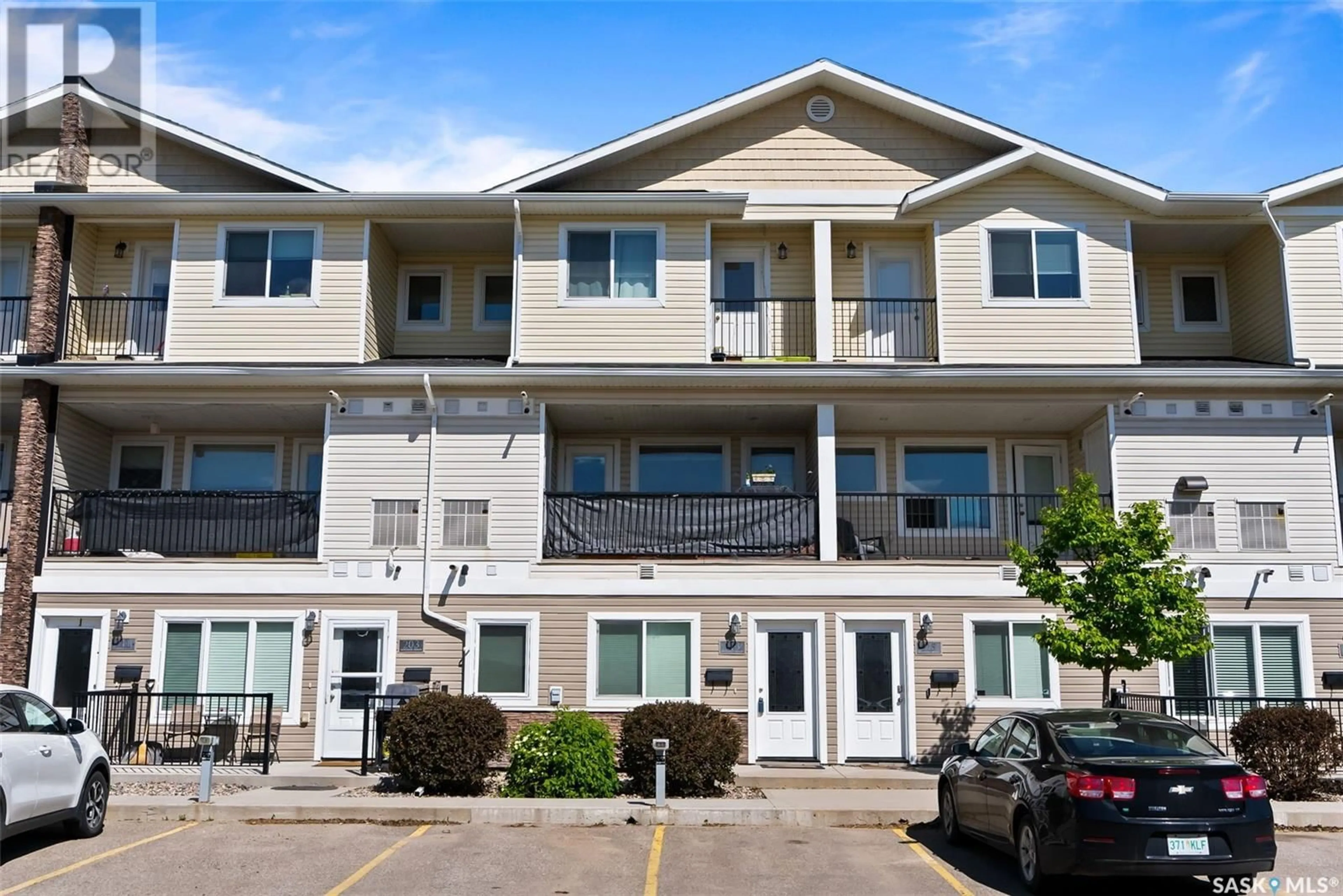 Home with vinyl exterior material, unknown for 1220 - 213 EMPRESS STREET, Regina Saskatchewan S4T1G7