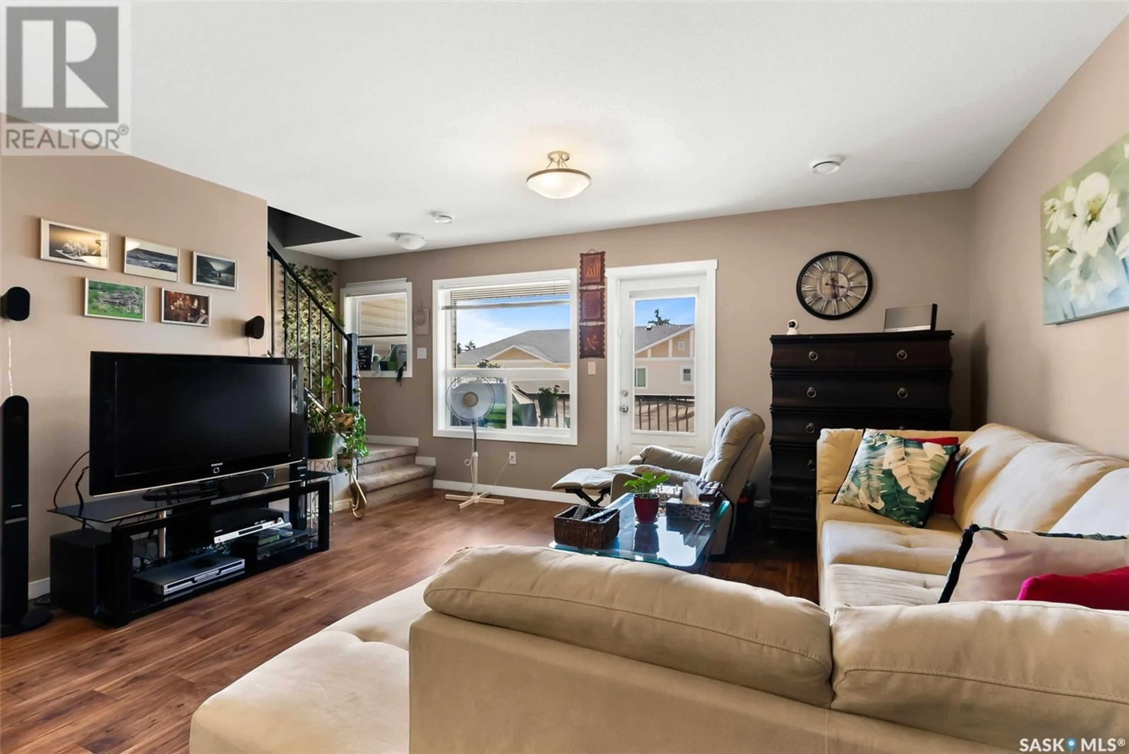Living room with furniture, unknown for 1220 - 213 EMPRESS STREET, Regina Saskatchewan S4T1G7