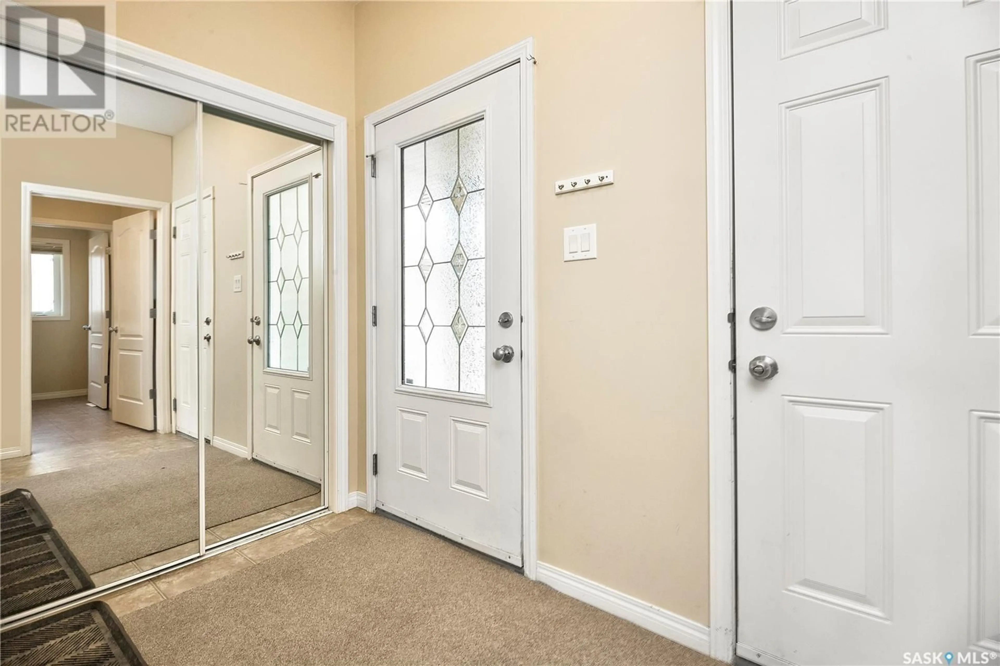 Indoor entryway for 67 JACK MATHESON CRESCENT, Prince Albert Saskatchewan S6V8E5