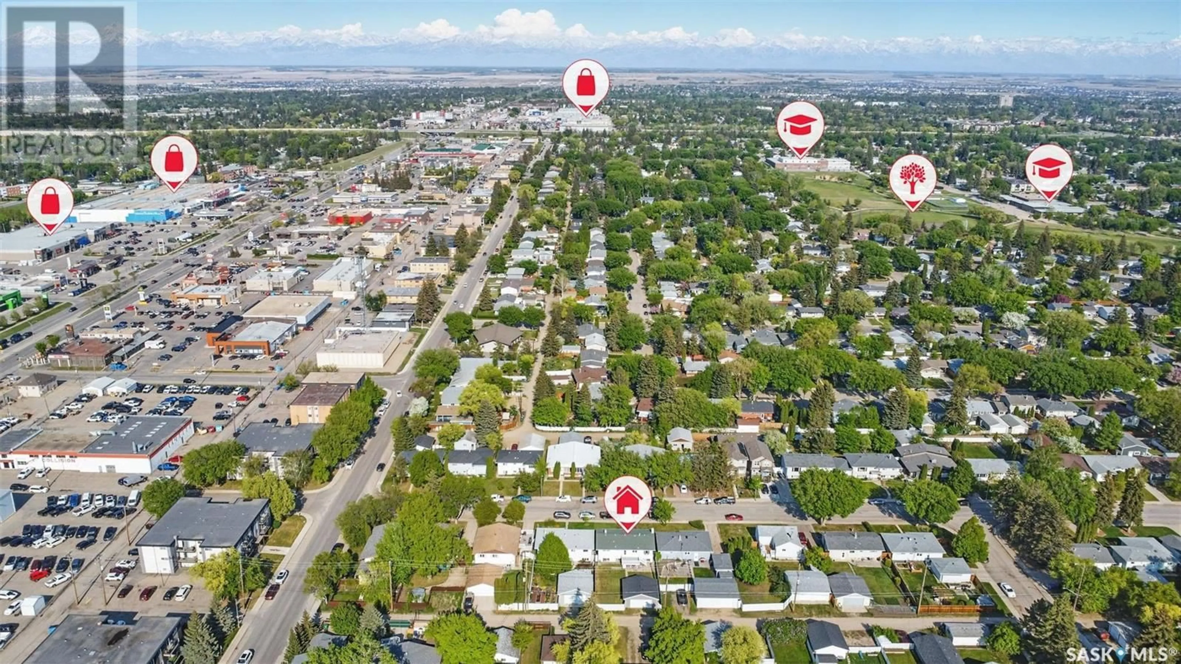A pic from outside/outdoor area/front of a property/back of a property/a pic from drone, street for 1320 ARGYLE AVENUE, Saskatoon Saskatchewan S7H2W4