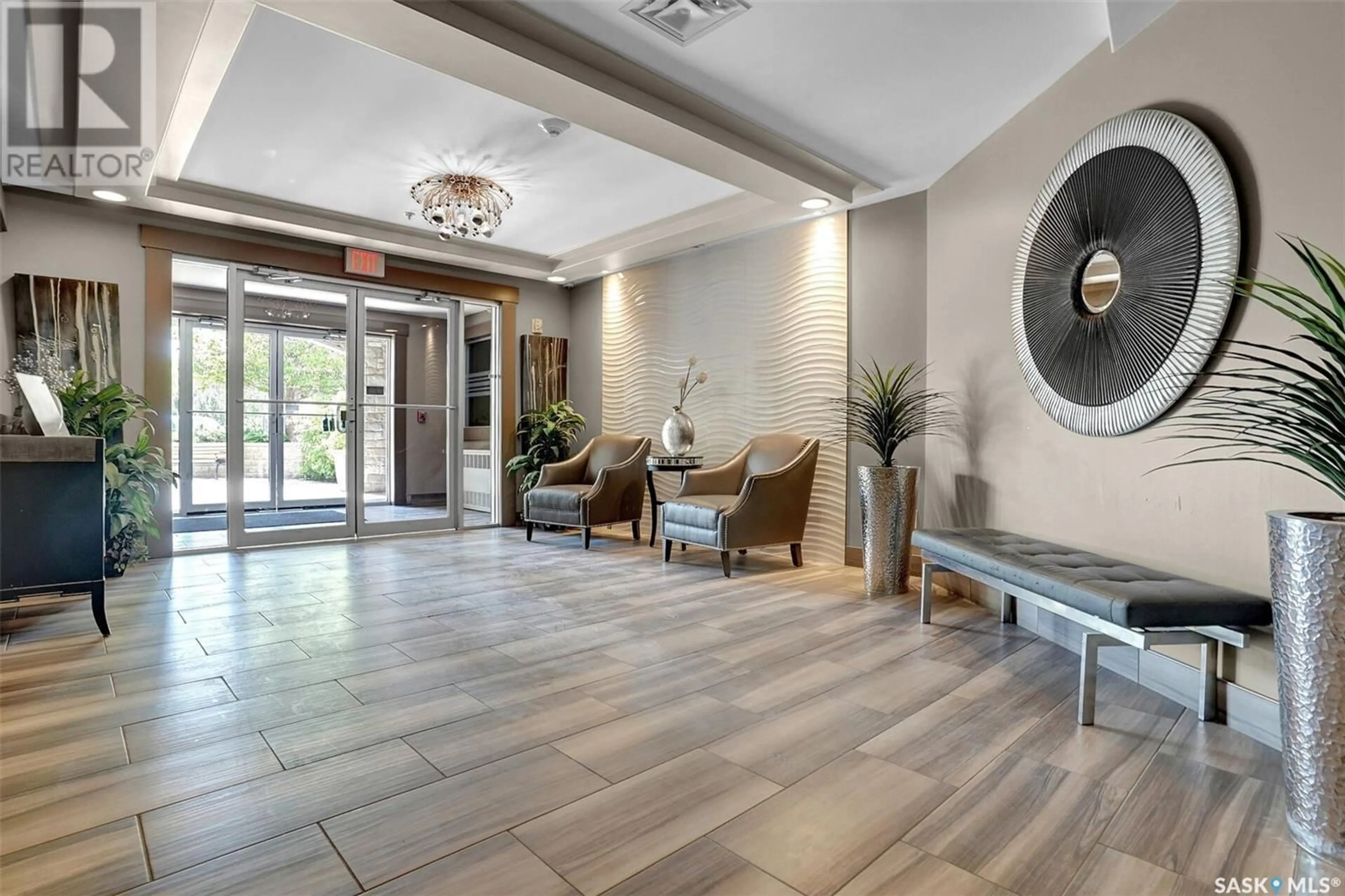 Lobby for 204 - 1220 BLACKFOOT DRIVE, Regina Saskatchewan S4S6T2