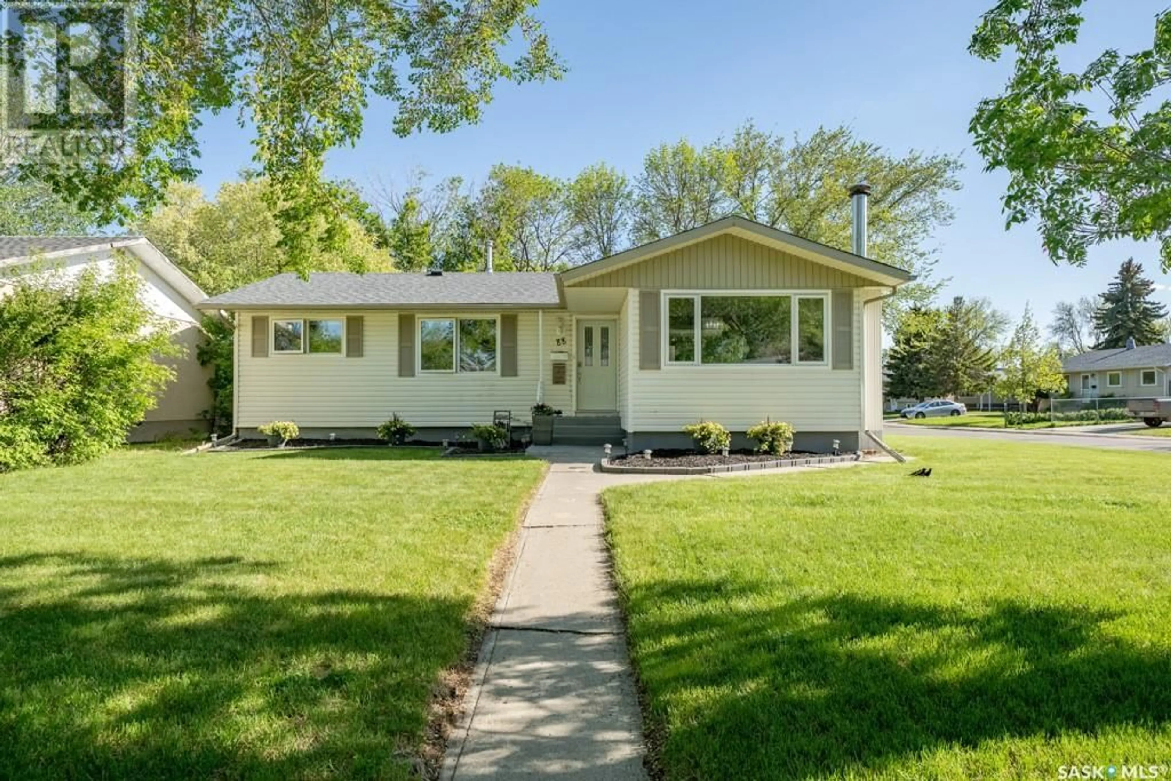 Home with vinyl exterior material, street for 88 MATHESON CRESCENT, Regina Saskatchewan S4R5C4