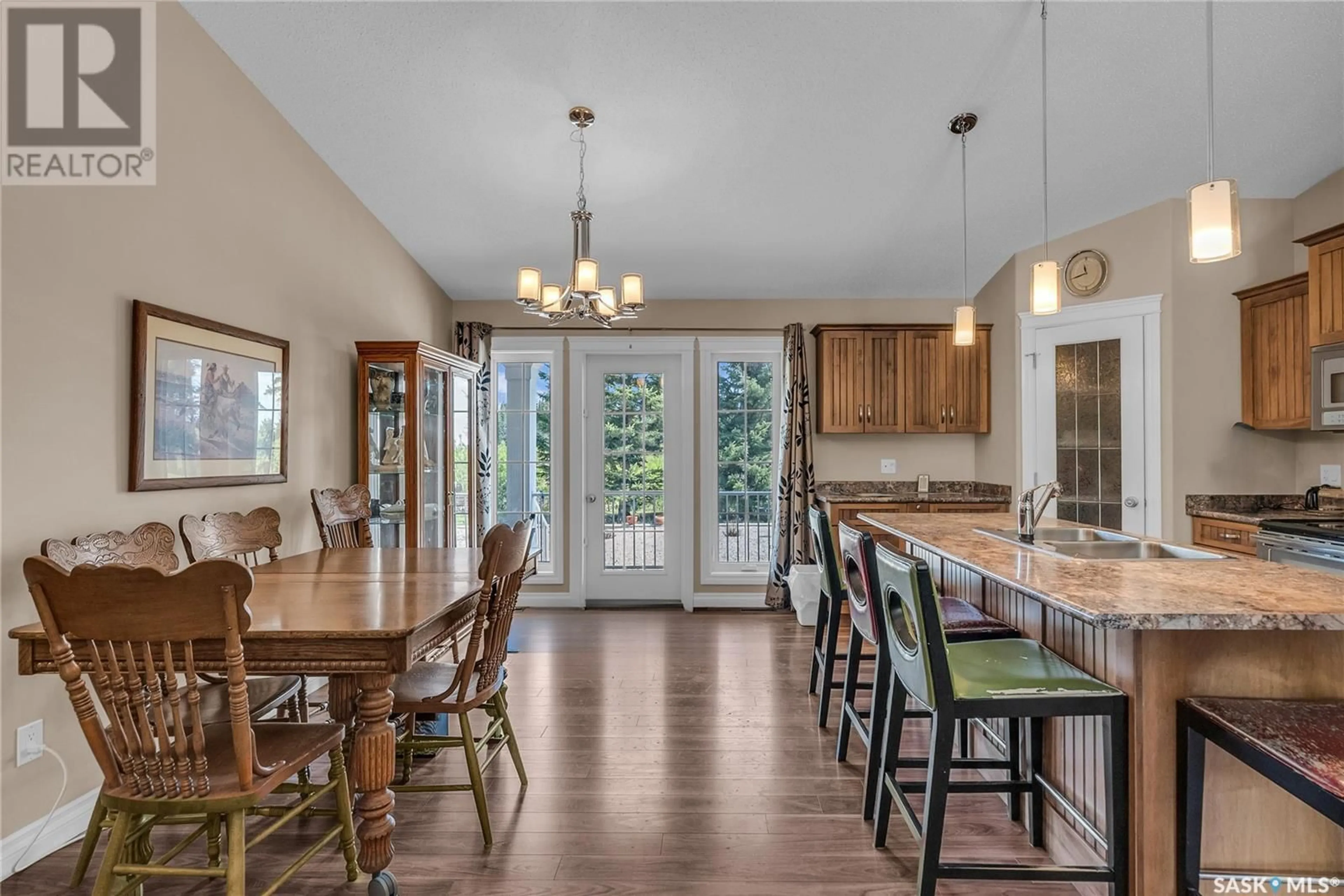 Dining room, wood/laminate floor for TWIN CREEK RANCH, Canwood Rm No. 494 Saskatchewan S0J1X0