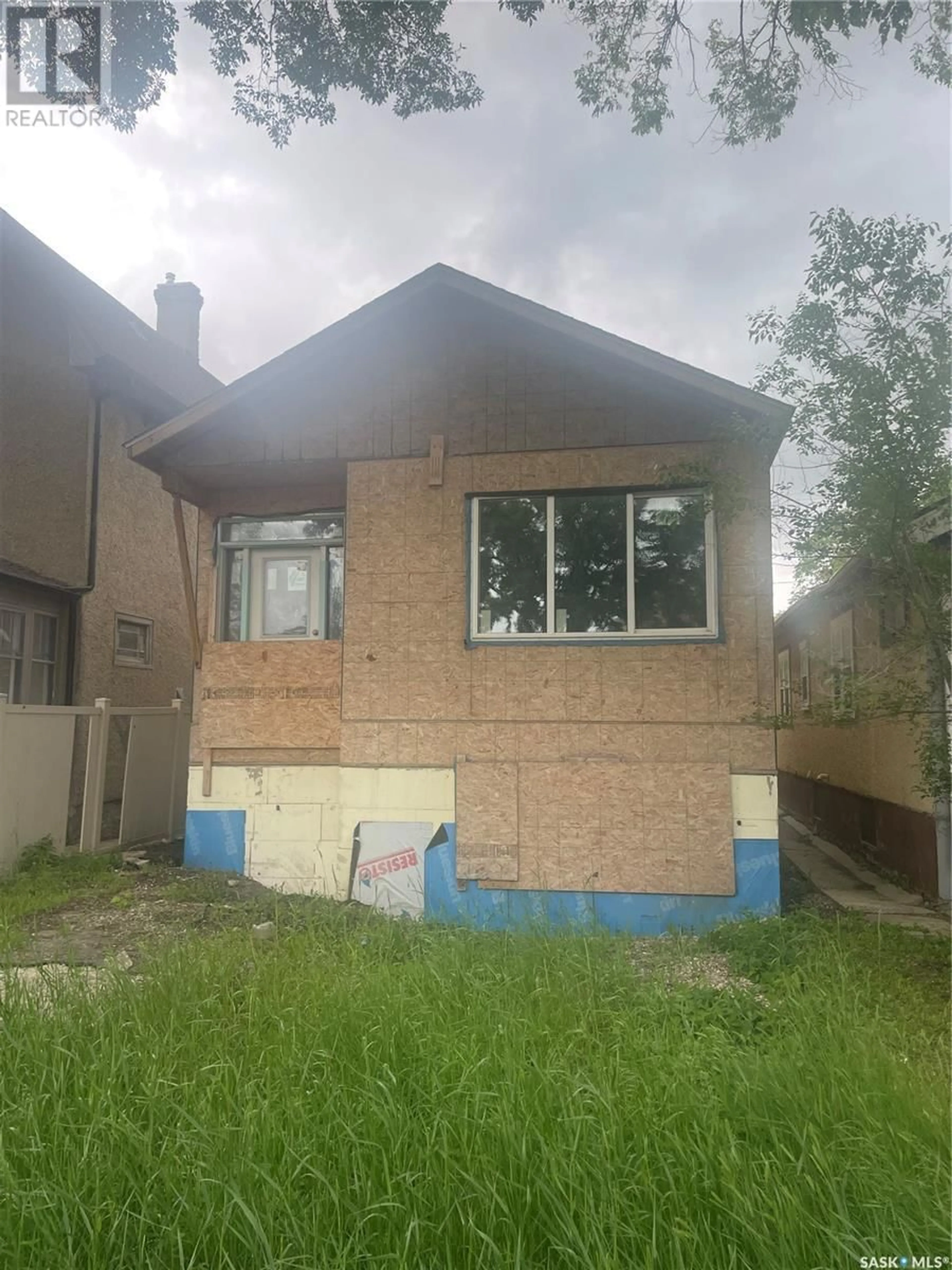 Unknown for 3231 DEWDNEY AVENUE, Regina Saskatchewan S4T0Y7