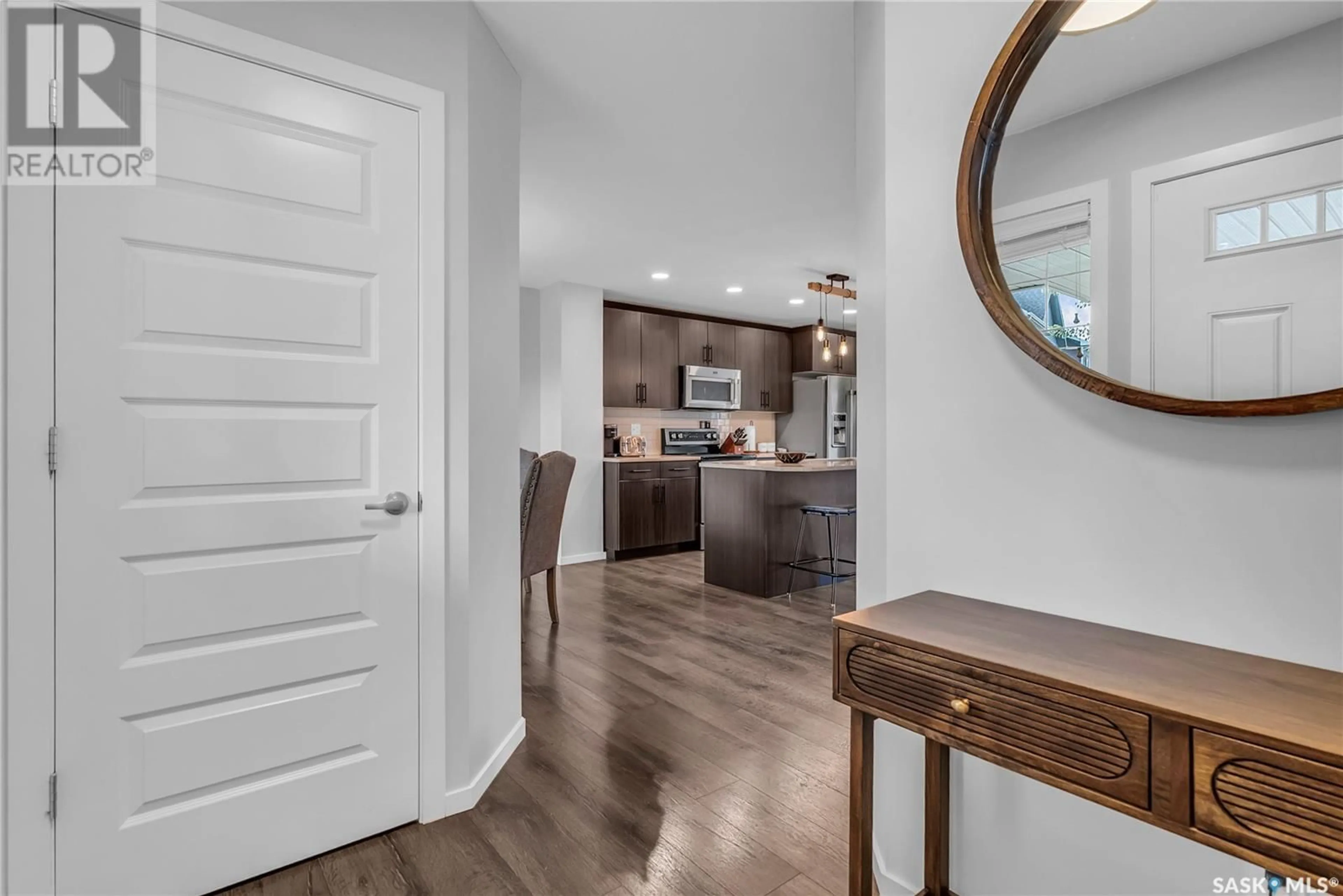 Indoor entryway for 471 SECORD WAY, Saskatoon Saskatchewan S7V0M3