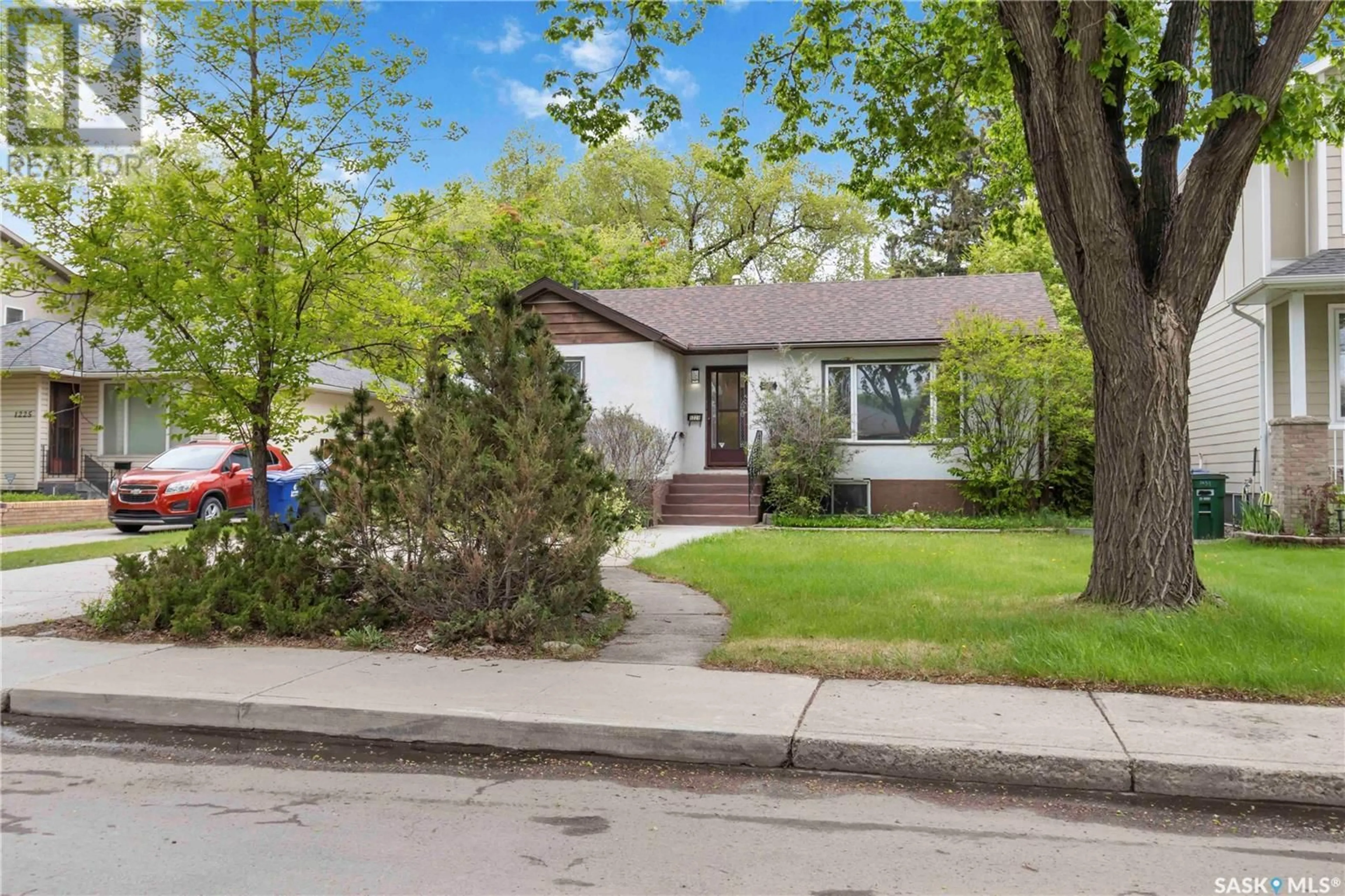 Unknown for 1229 9TH STREET, Saskatoon Saskatchewan S7H0N7