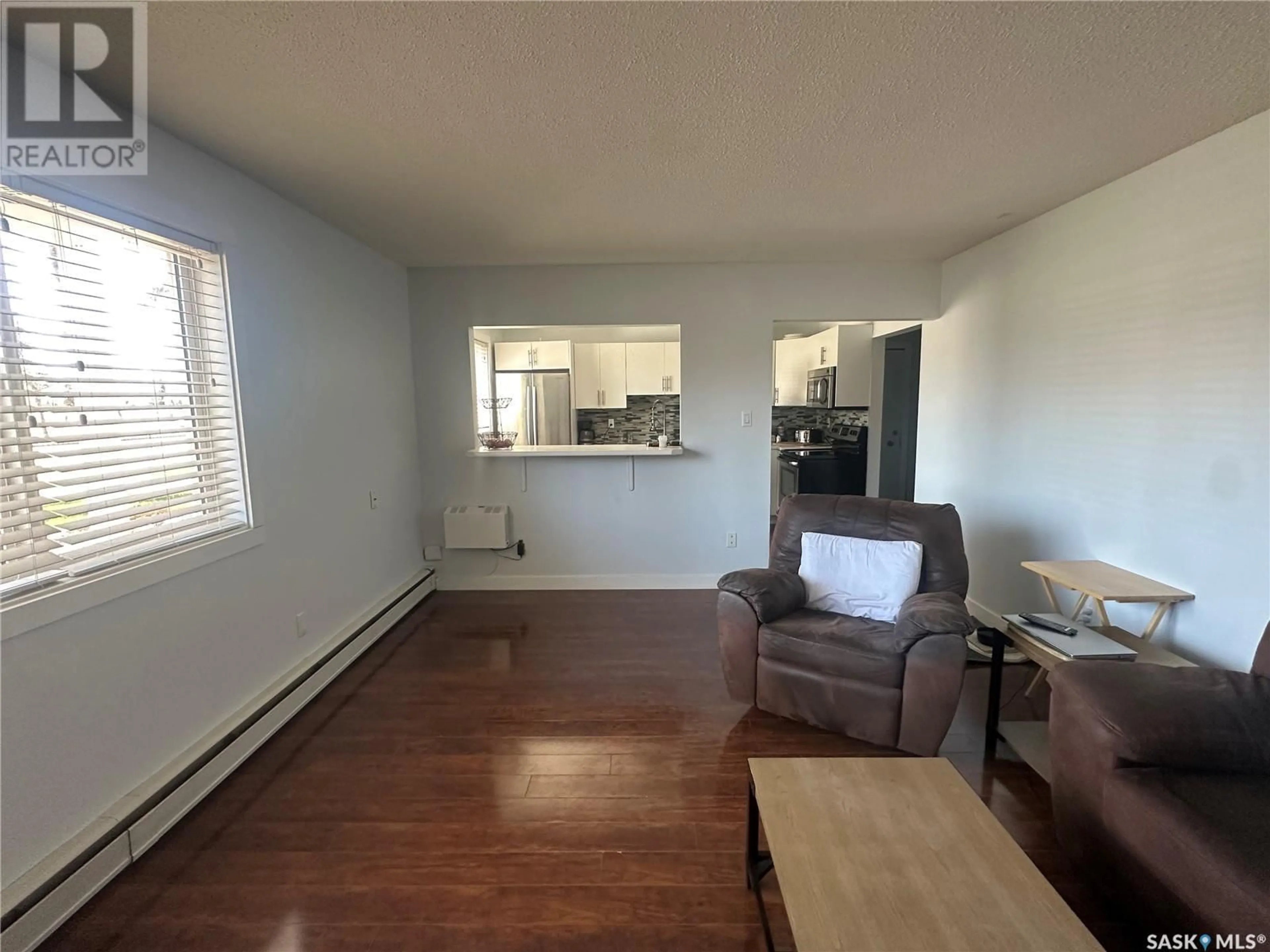 A pic of a room for E - 1 230 BROADWAY AVENUE, Regina Saskatchewan S4N0Z7