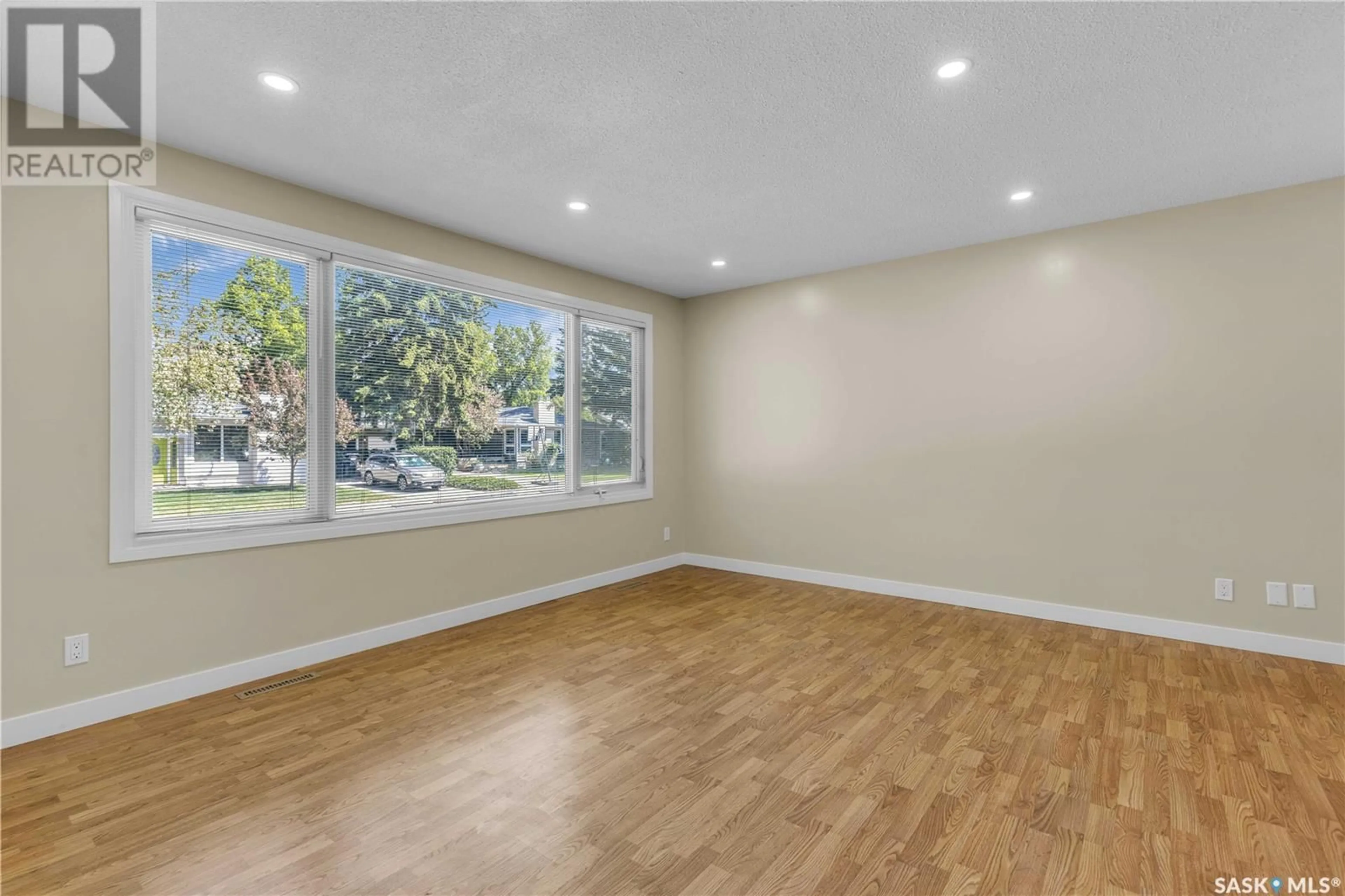 A pic of a room for 2 BRITNELL CRESCENT, Saskatoon Saskatchewan S7H3X8
