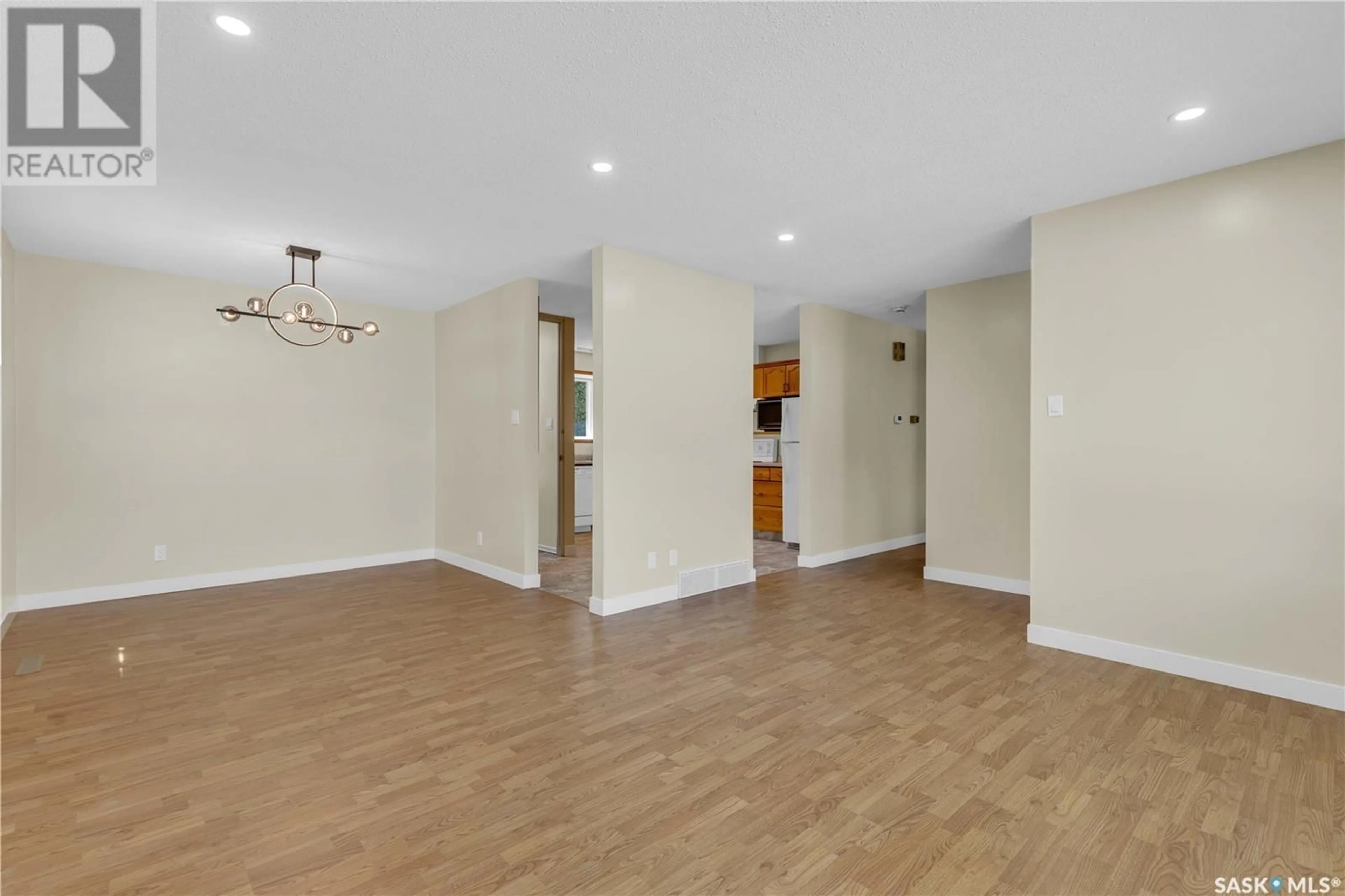 A pic of a room for 2 BRITNELL CRESCENT, Saskatoon Saskatchewan S7H3X8