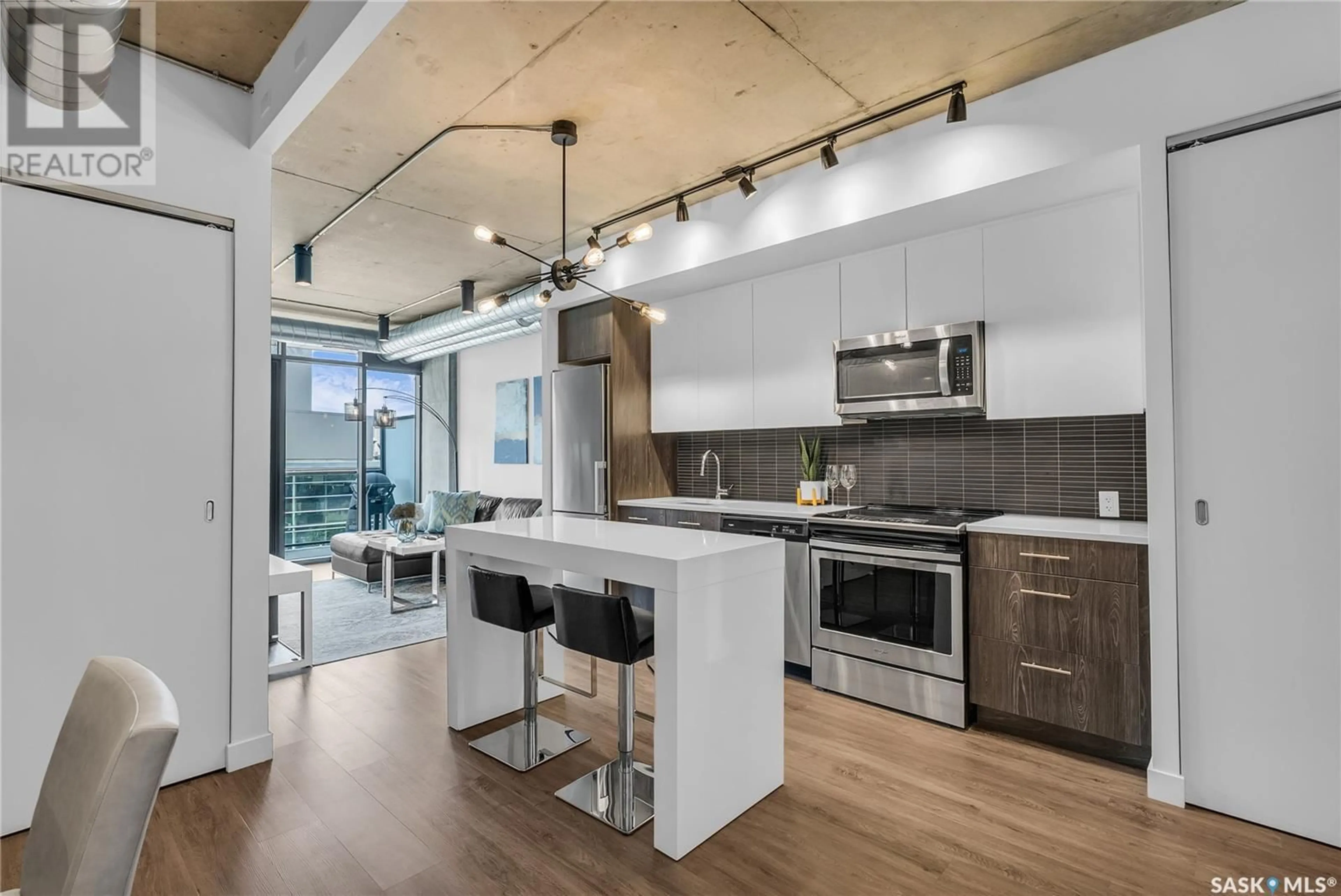 Open concept kitchen, unknown for S - 303 490 2ND AVENUE, Saskatoon Saskatchewan S7K4H5