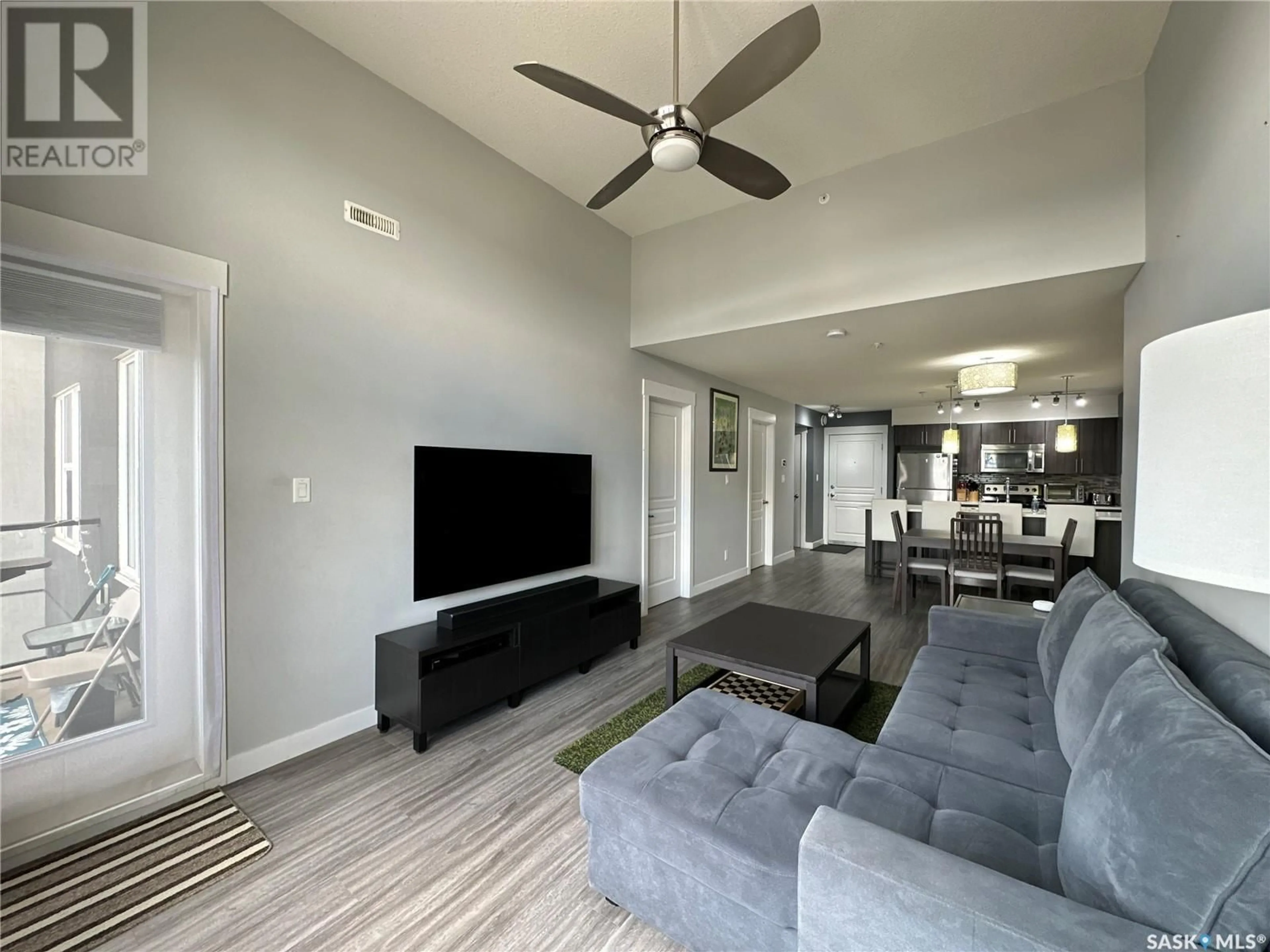 Living room with furniture, unknown for 424 - 5301 UNIVERSAL CRESCENT, Regina Saskatchewan S4W0K6