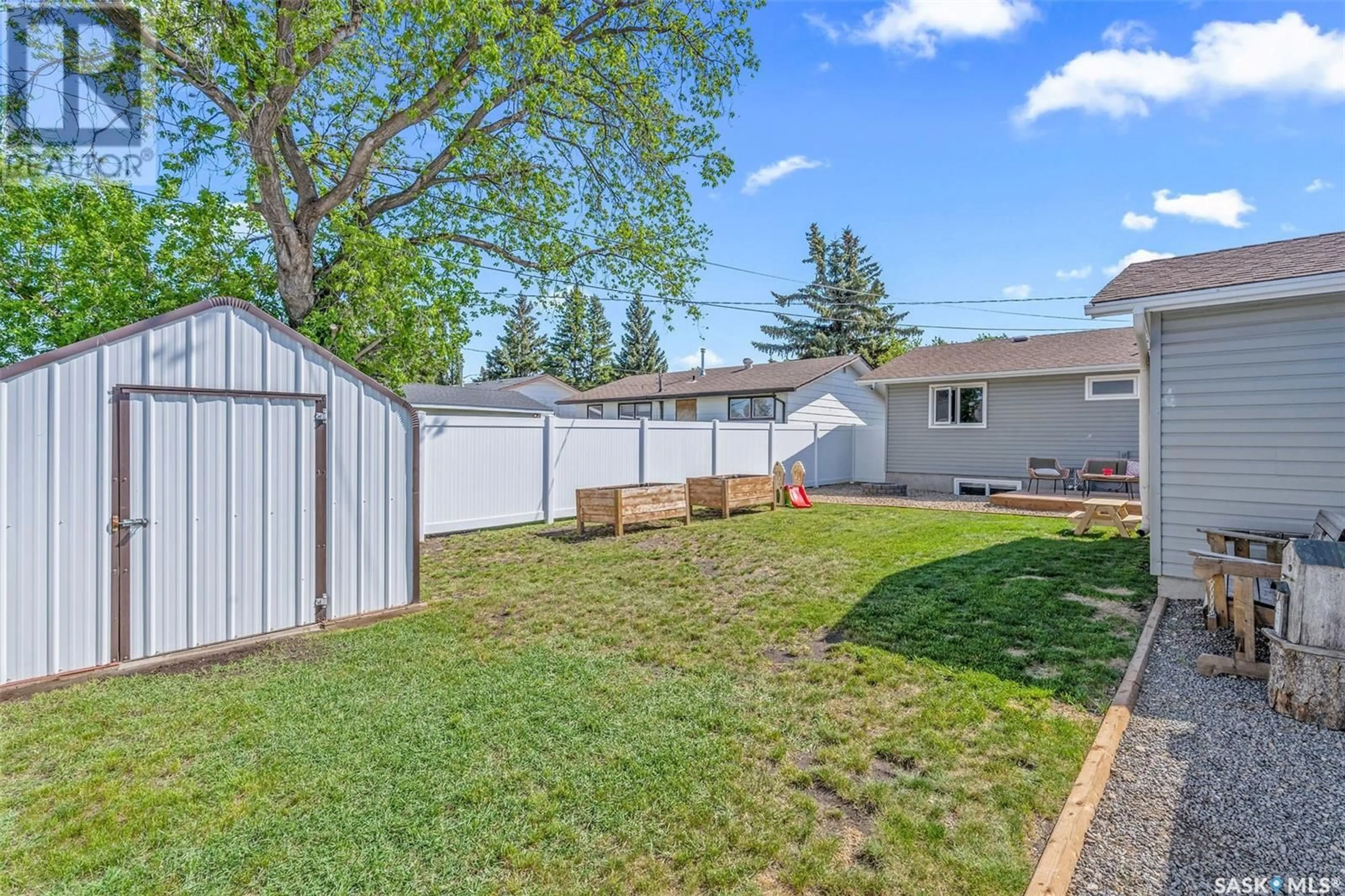 Patio, street for 707 BROADWAY AVENUE, Melfort Saskatchewan S0E1A0
