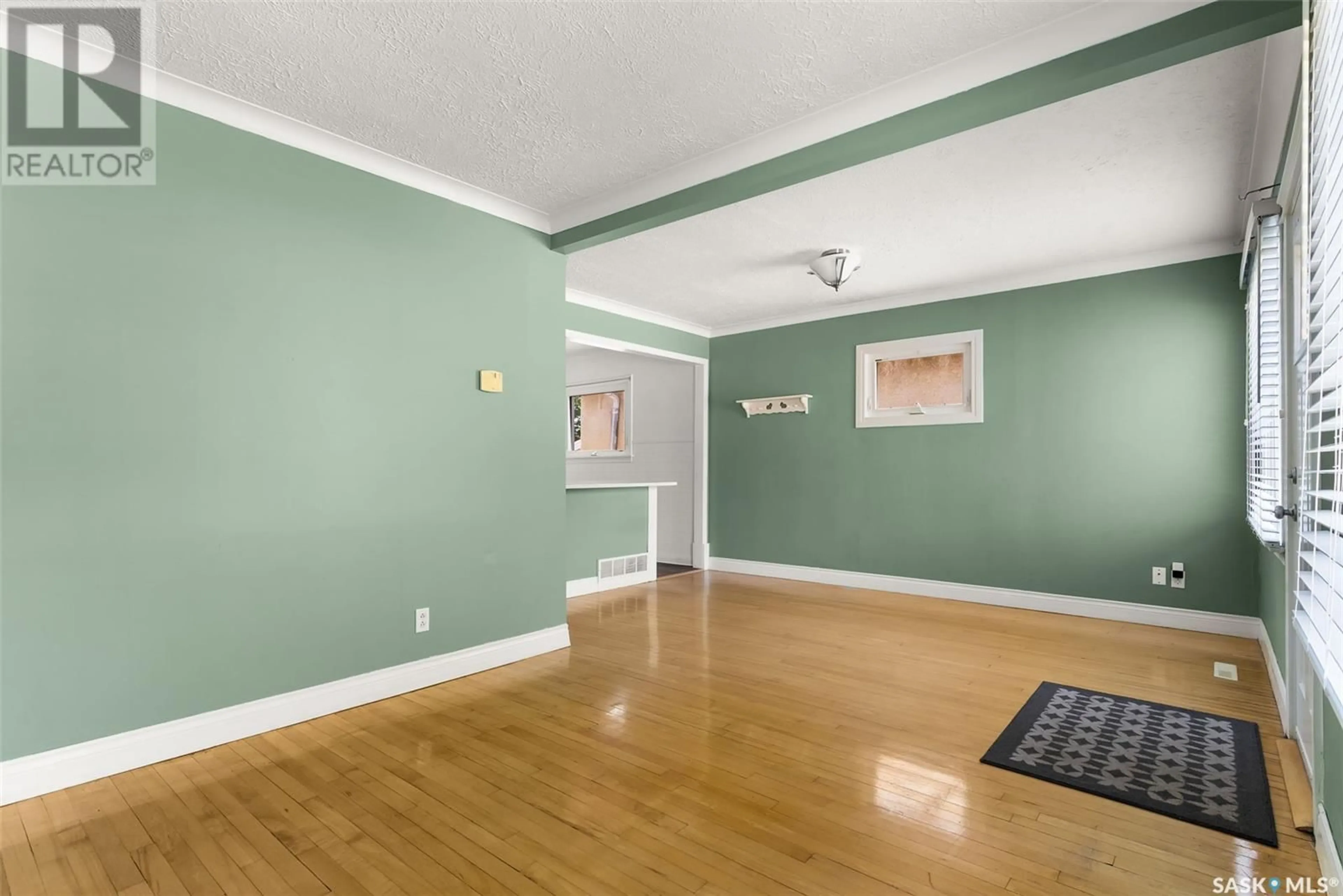 A pic of a room for 2301 FRANCIS STREET, Regina Saskatchewan S4N2P8