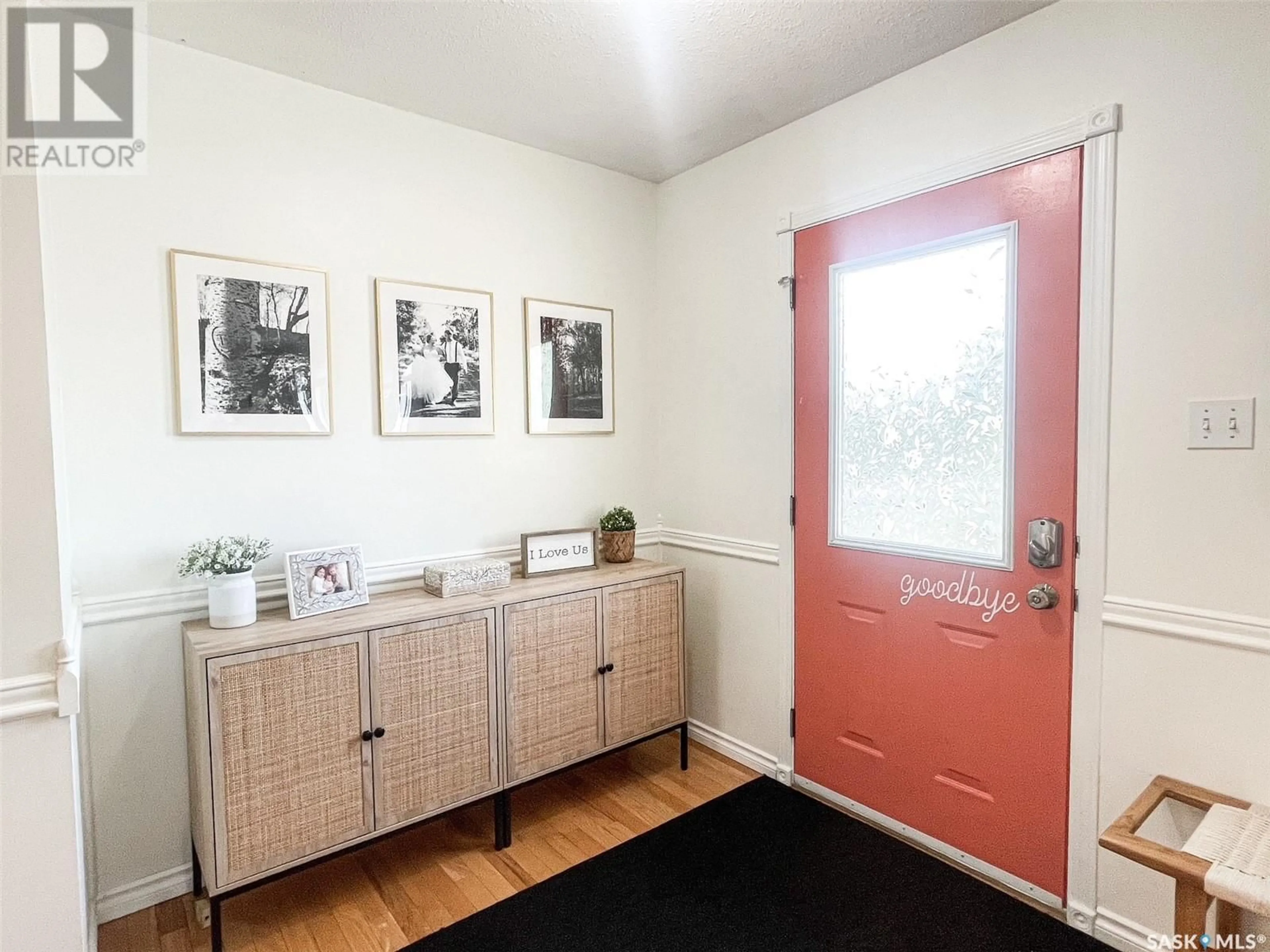 Indoor entryway for 310 WOODMAN AVENUE, Meadow Lake Saskatchewan S9X1H3