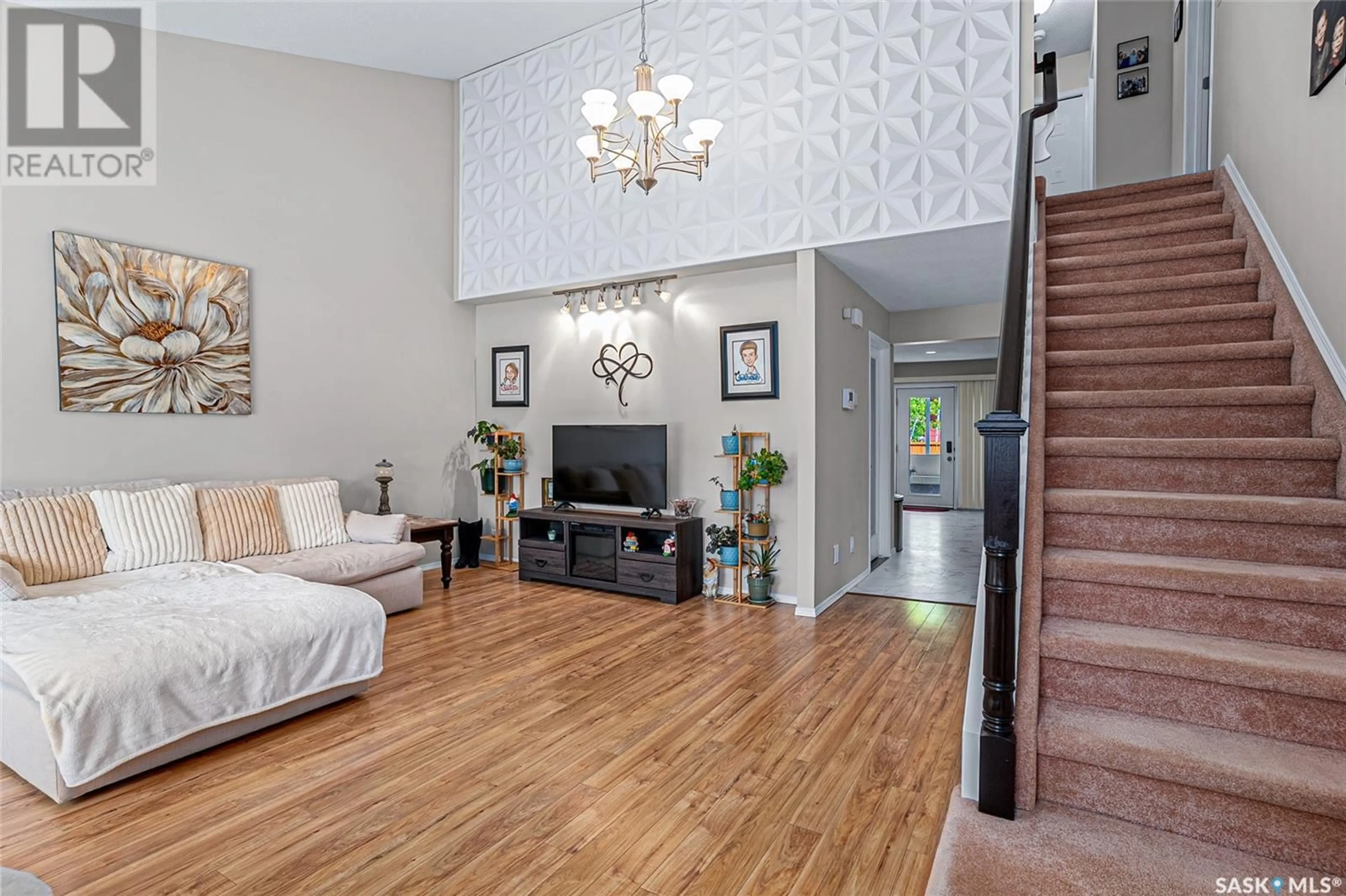 Unknown for 662 WHITESWAN DRIVE, Saskatoon Saskatchewan S7K8A3