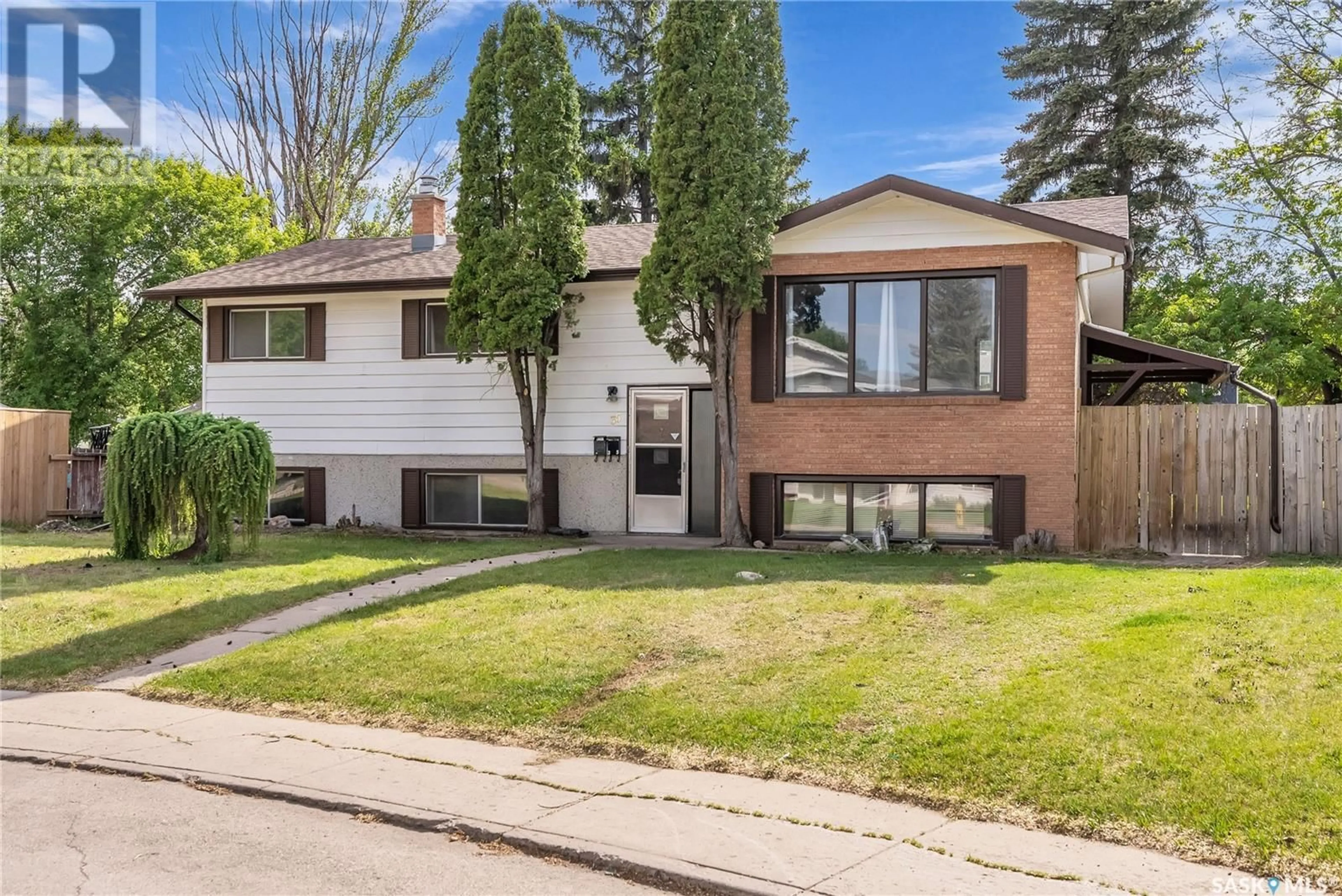 Home with brick exterior material, street for 35 RICHMOND CRESCENT, Saskatoon Saskatchewan S7K1A7