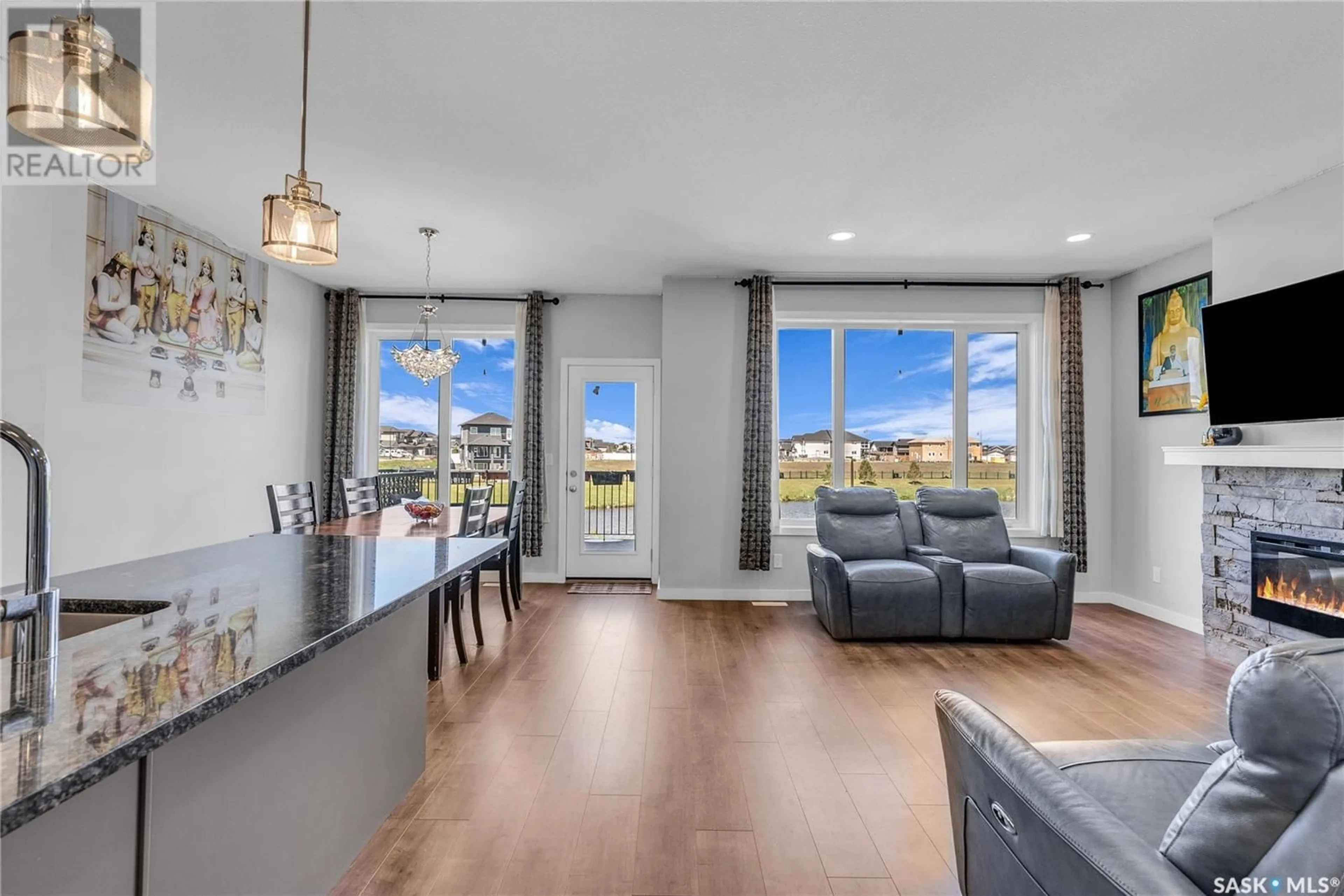 Open concept kitchen, unknown for 1018 CHILDERS COURT, Saskatoon Saskatchewan S7L6T8