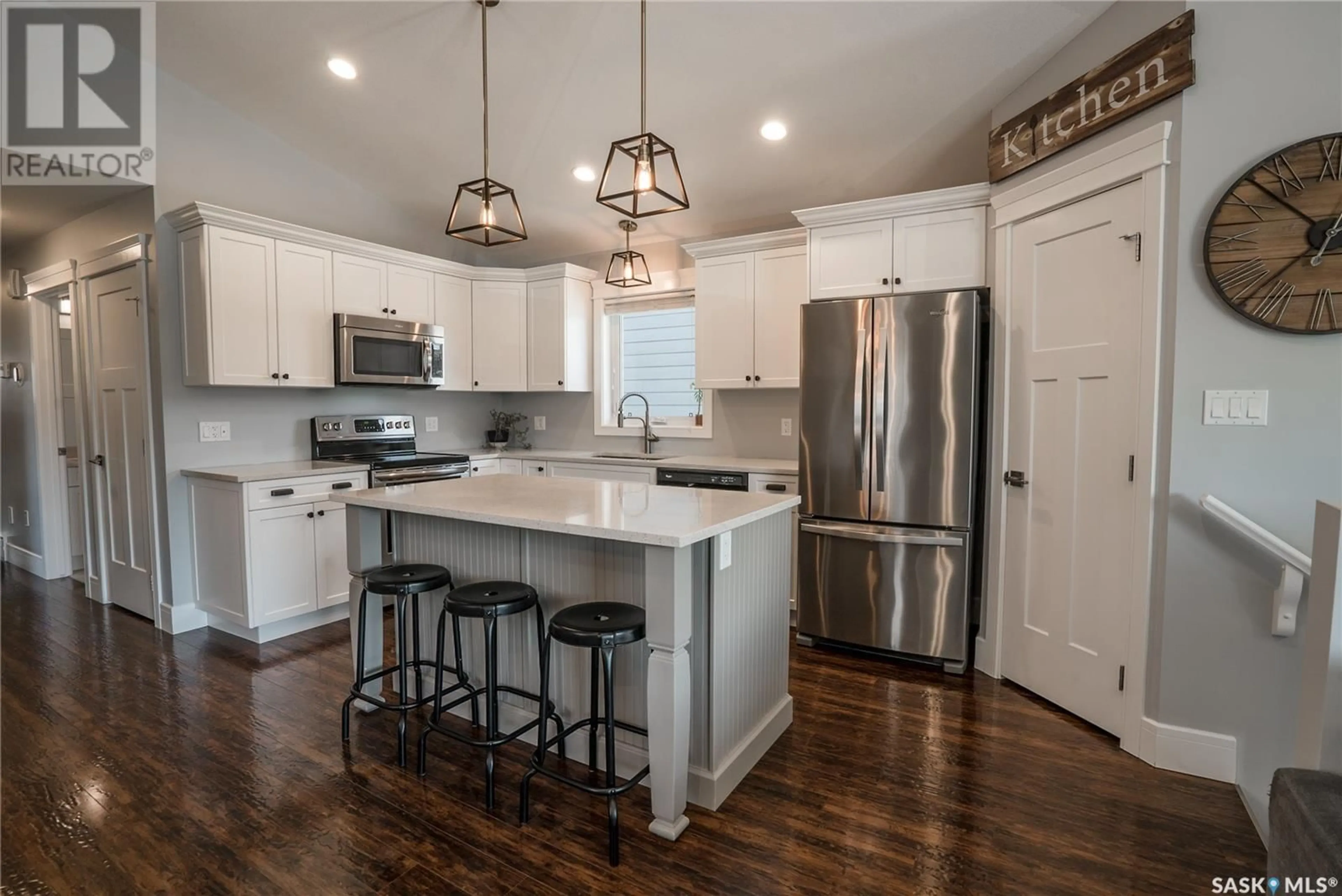 Open concept kitchen, unknown for 327 EATON LANE, Saskatoon Saskatchewan S7V0H5