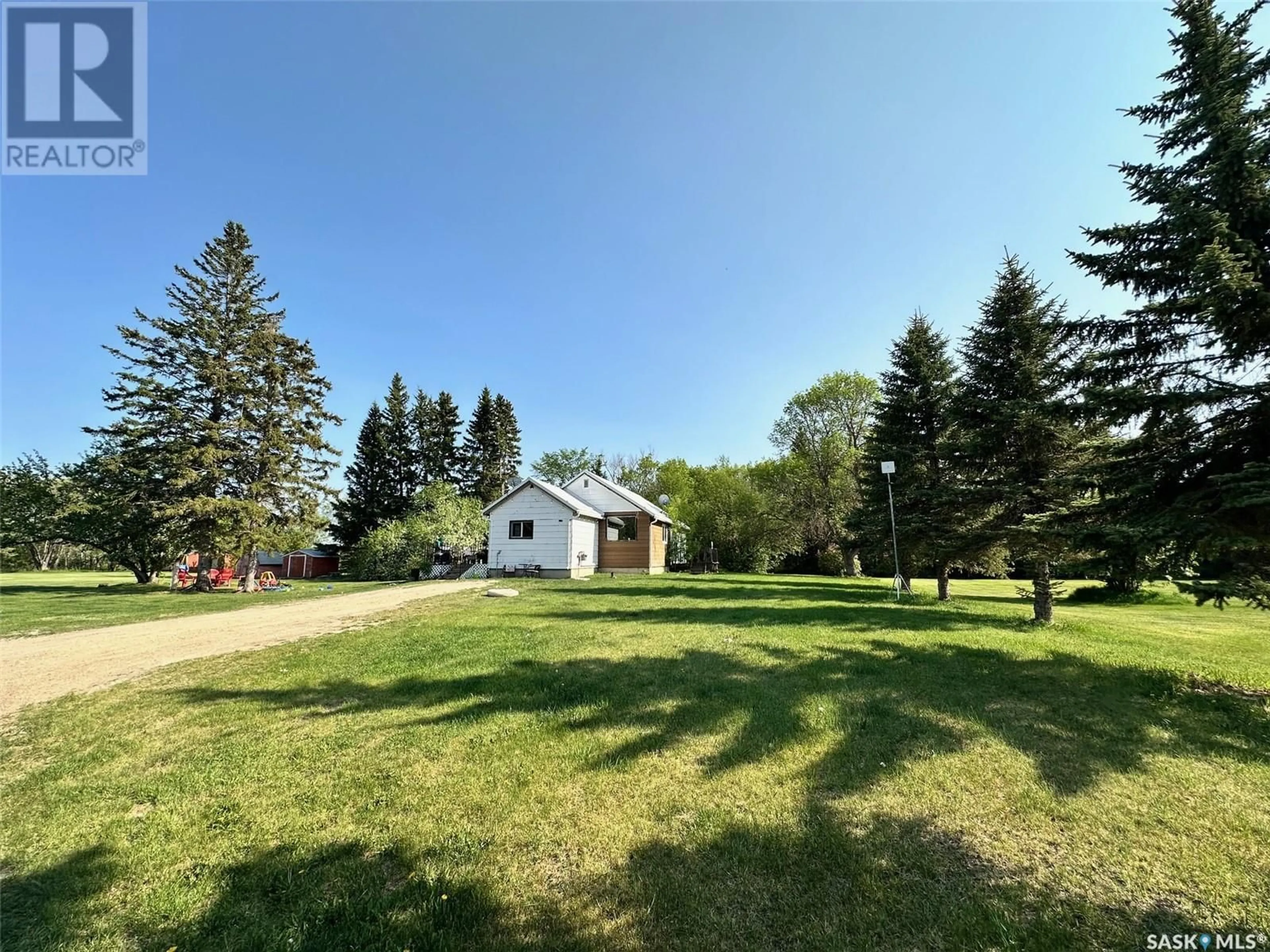 A pic from outside/outdoor area/front of a property/back of a property/a pic from drone, unknown for PENNER, Porcupine Rm No. 395 Saskatchewan S0E1H0