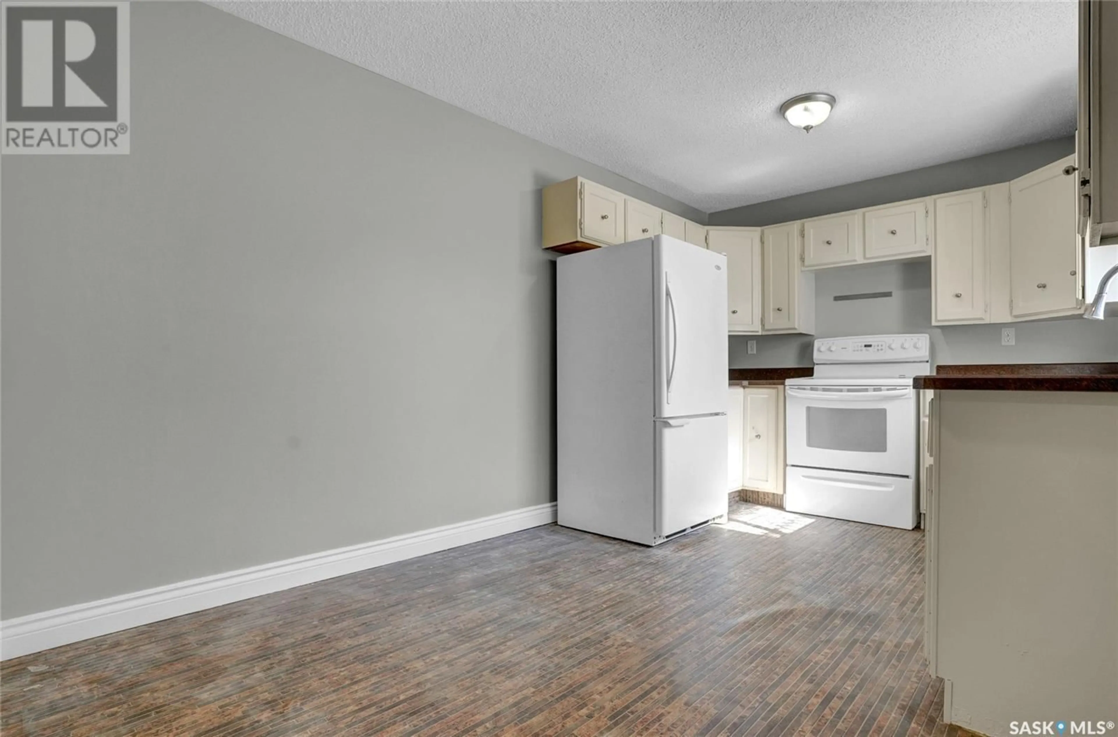 Unknown for 714 SEYMOUR CRESCENT, Regina Saskatchewan S4X2G3